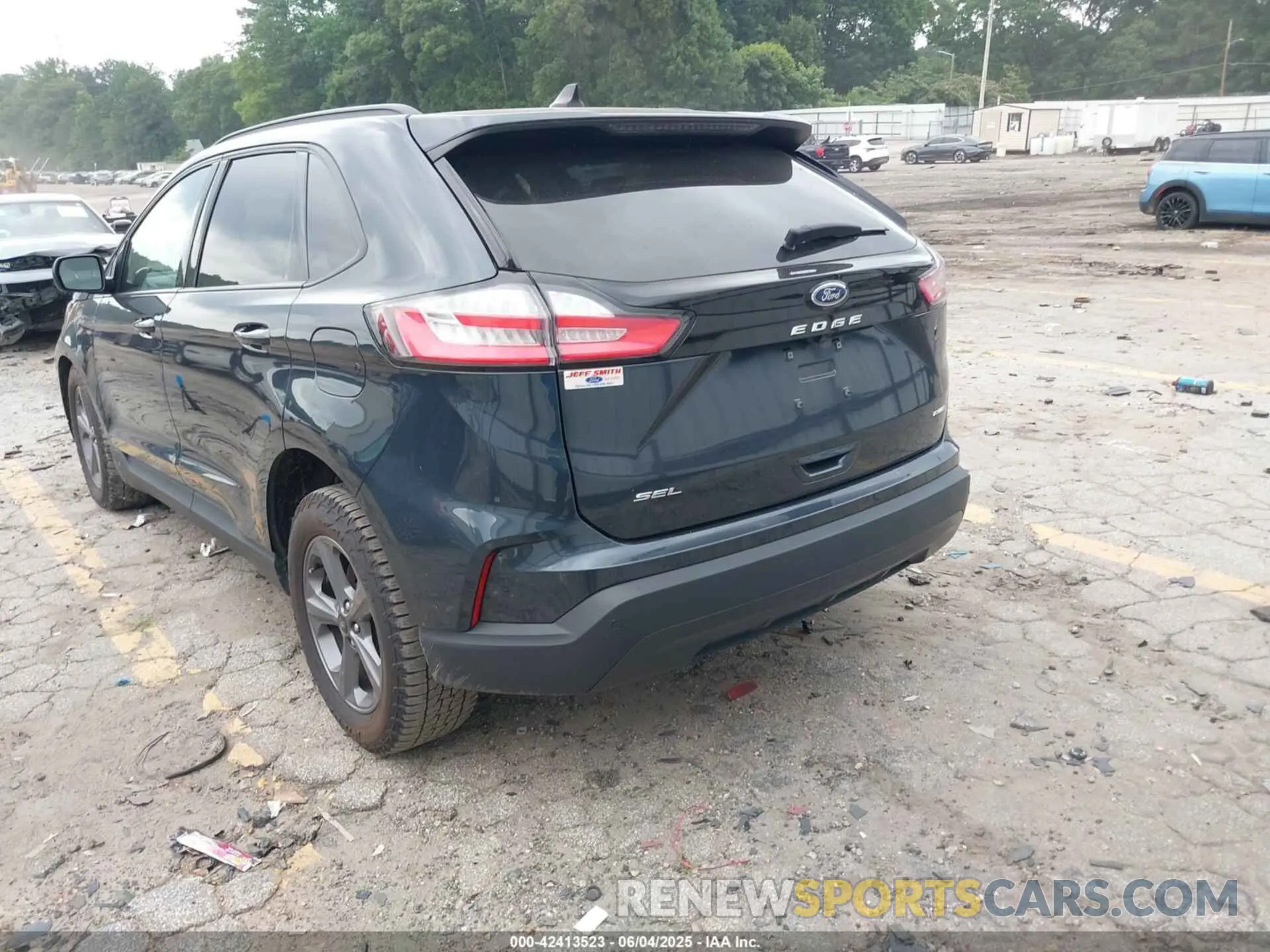 3 Photograph of a damaged car 2FMPK4J92RBA45445 FORD EDGE 2024