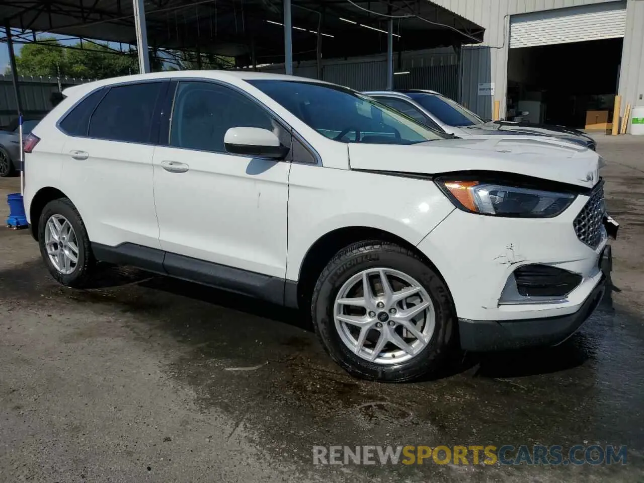4 Photograph of a damaged car 2FMPK4J92RBA52640 FORD EDGE 2024