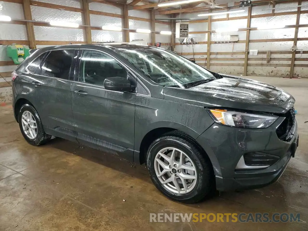 4 Photograph of a damaged car 2FMPK4J92RBA96489 FORD EDGE 2024