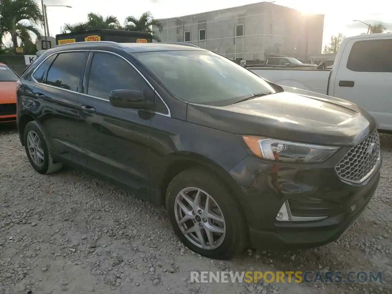 4 Photograph of a damaged car 2FMPK4J93RBA64750 FORD EDGE 2024