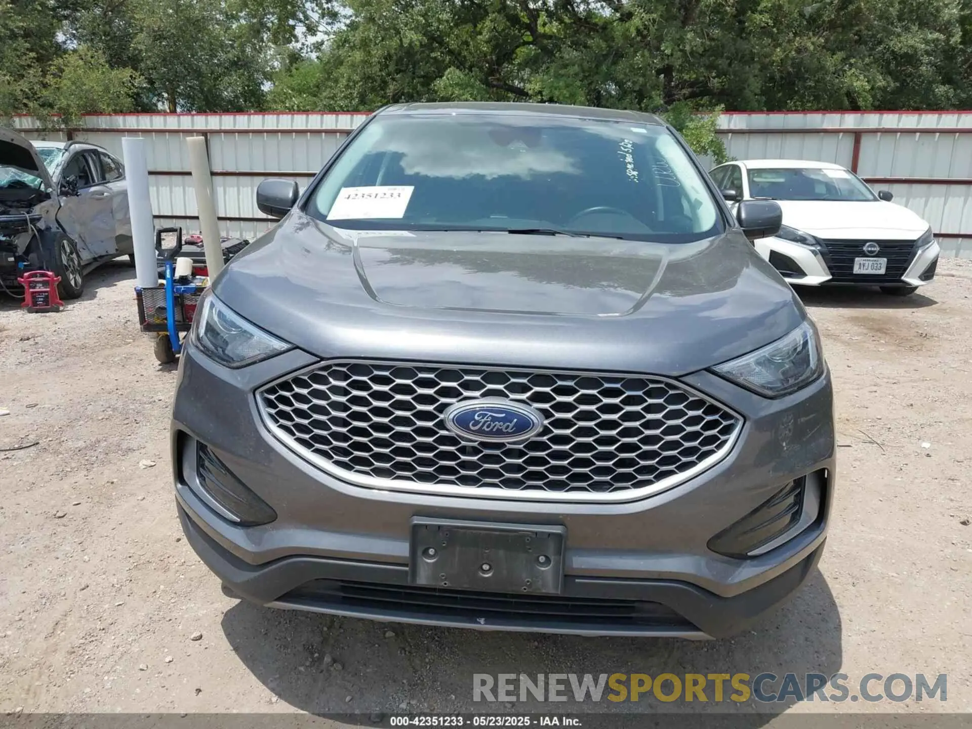 12 Photograph of a damaged car 2FMPK4J93RBA76574 FORD EDGE 2024