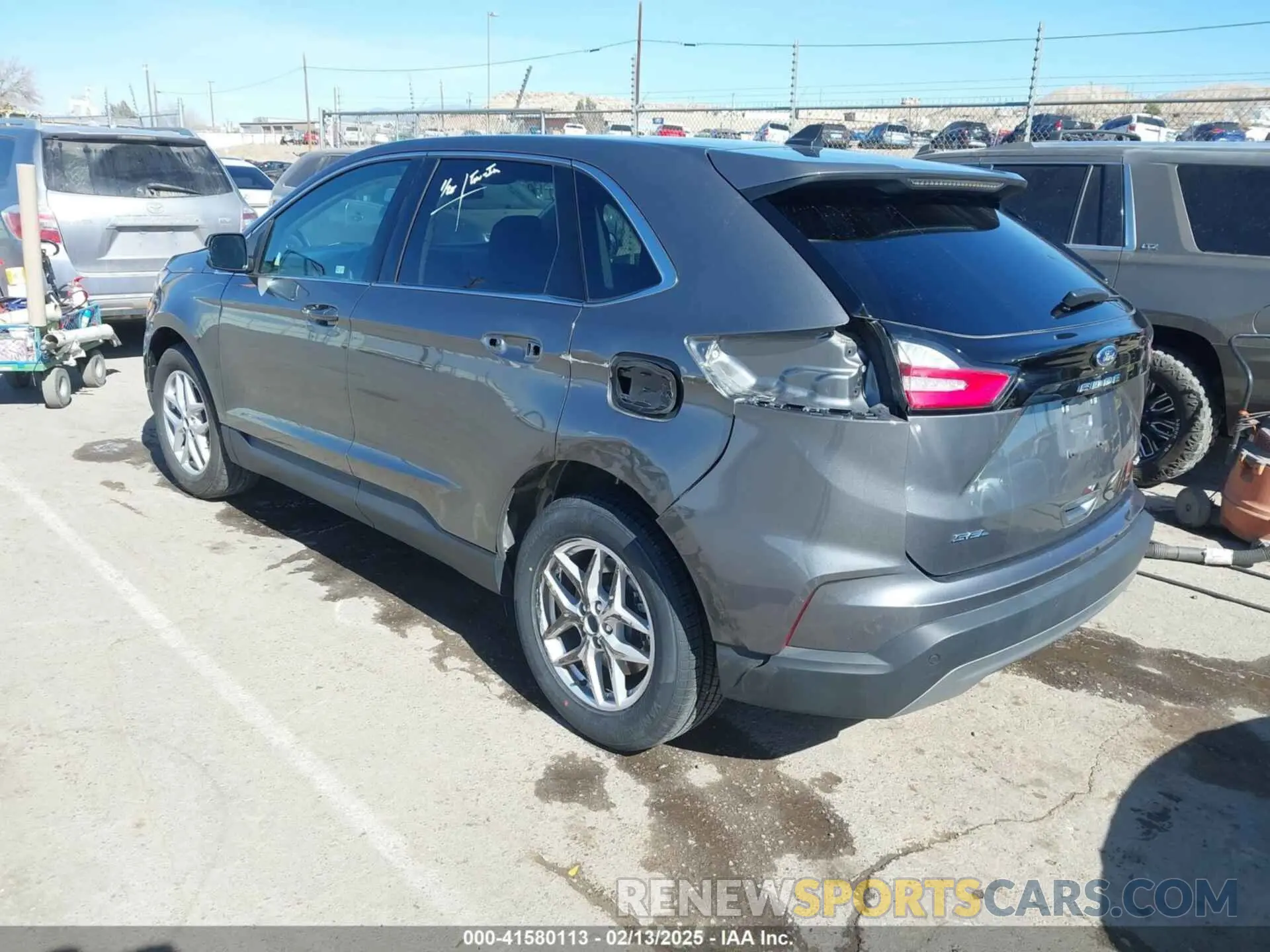 3 Photograph of a damaged car 2FMPK4J93RBA81130 FORD EDGE 2024