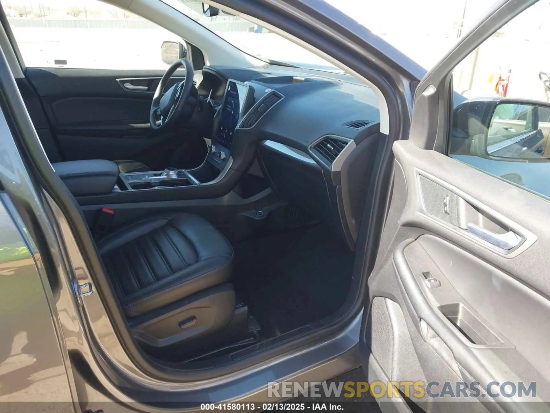 5 Photograph of a damaged car 2FMPK4J93RBA81130 FORD EDGE 2024