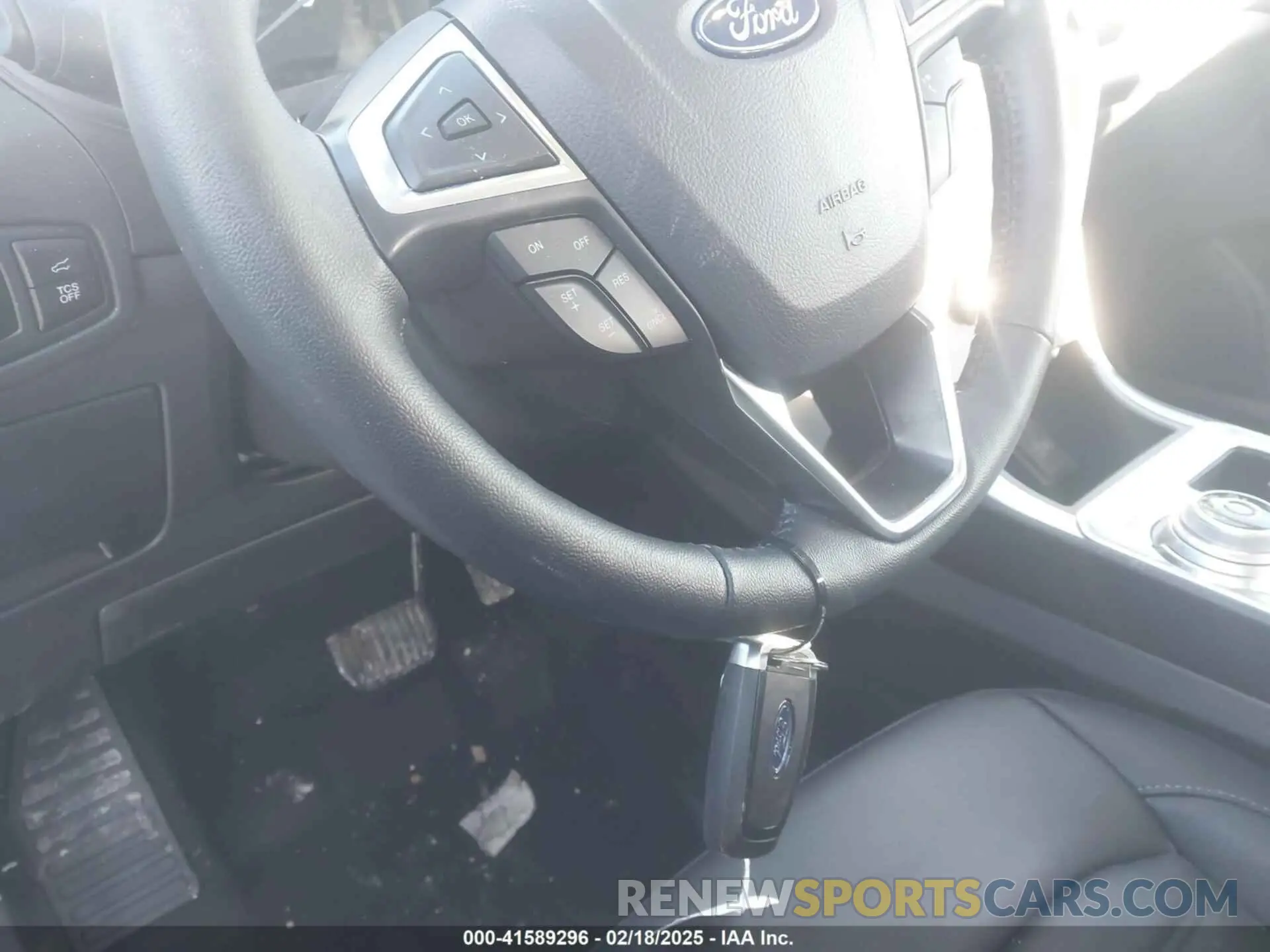 11 Photograph of a damaged car 2FMPK4J93RBB03305 FORD EDGE 2024