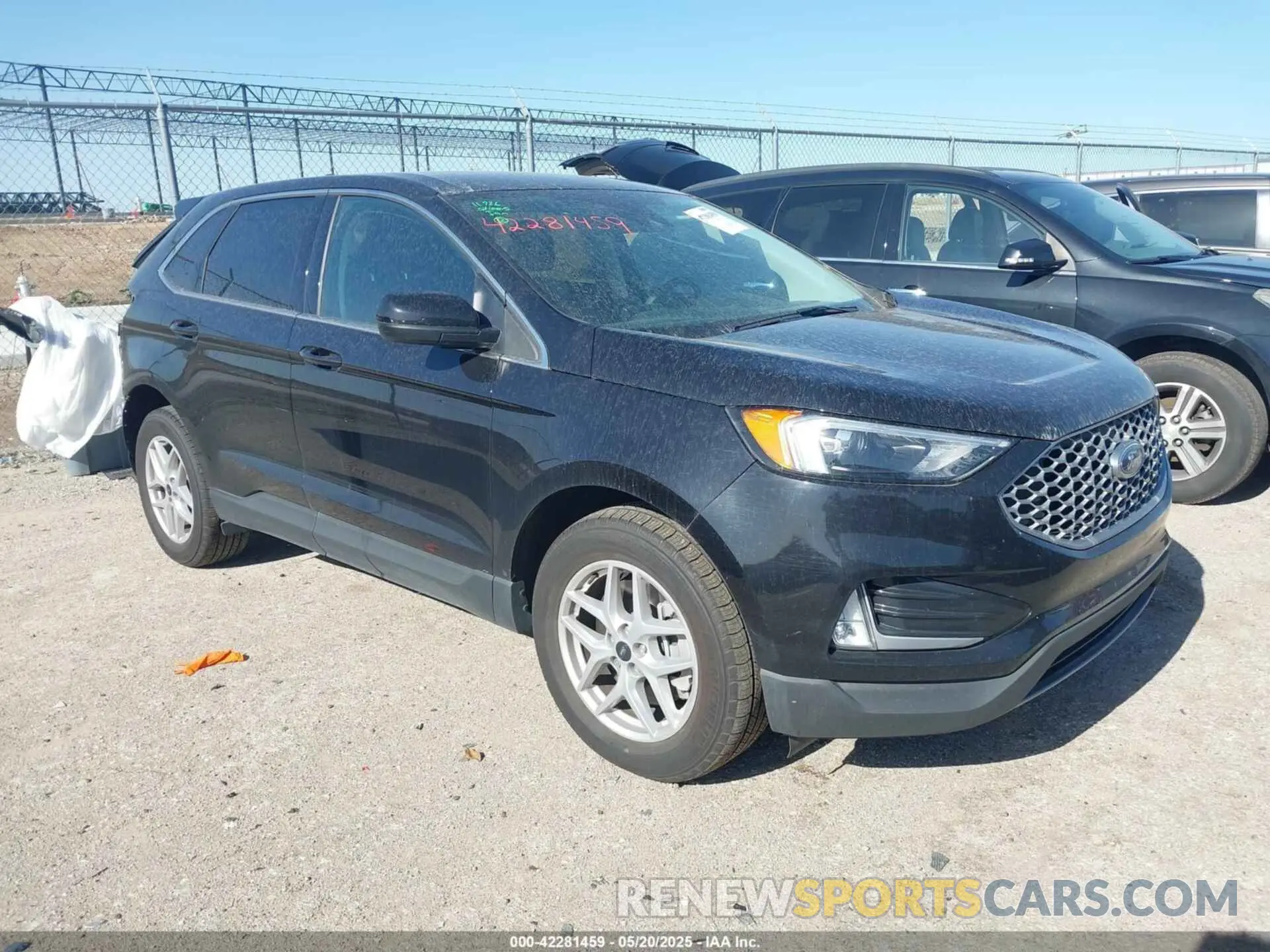 1 Photograph of a damaged car 2FMPK4J94RBA02290 FORD EDGE 2024