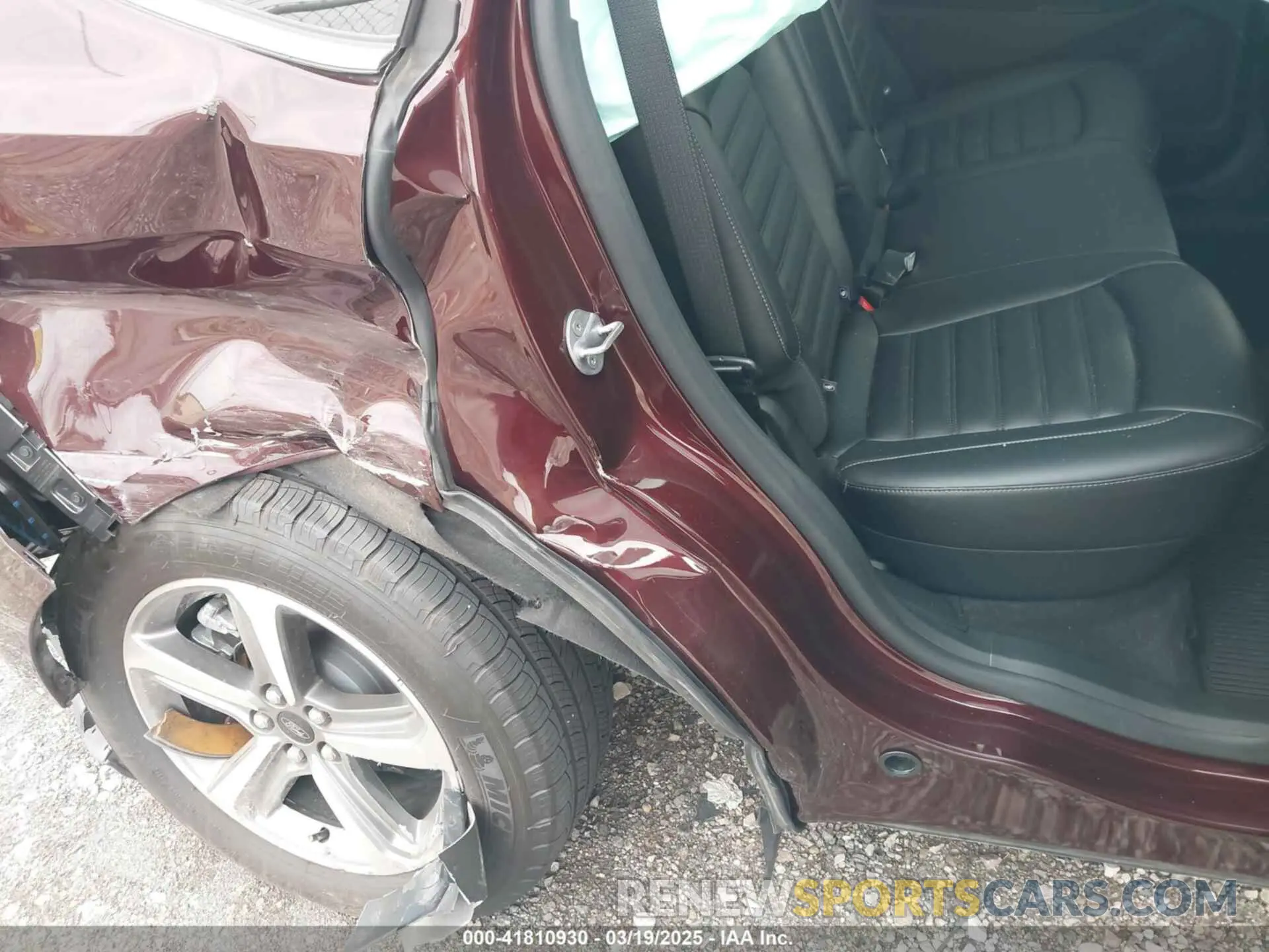18 Photograph of a damaged car 2FMPK4J94RBA23897 FORD EDGE 2024