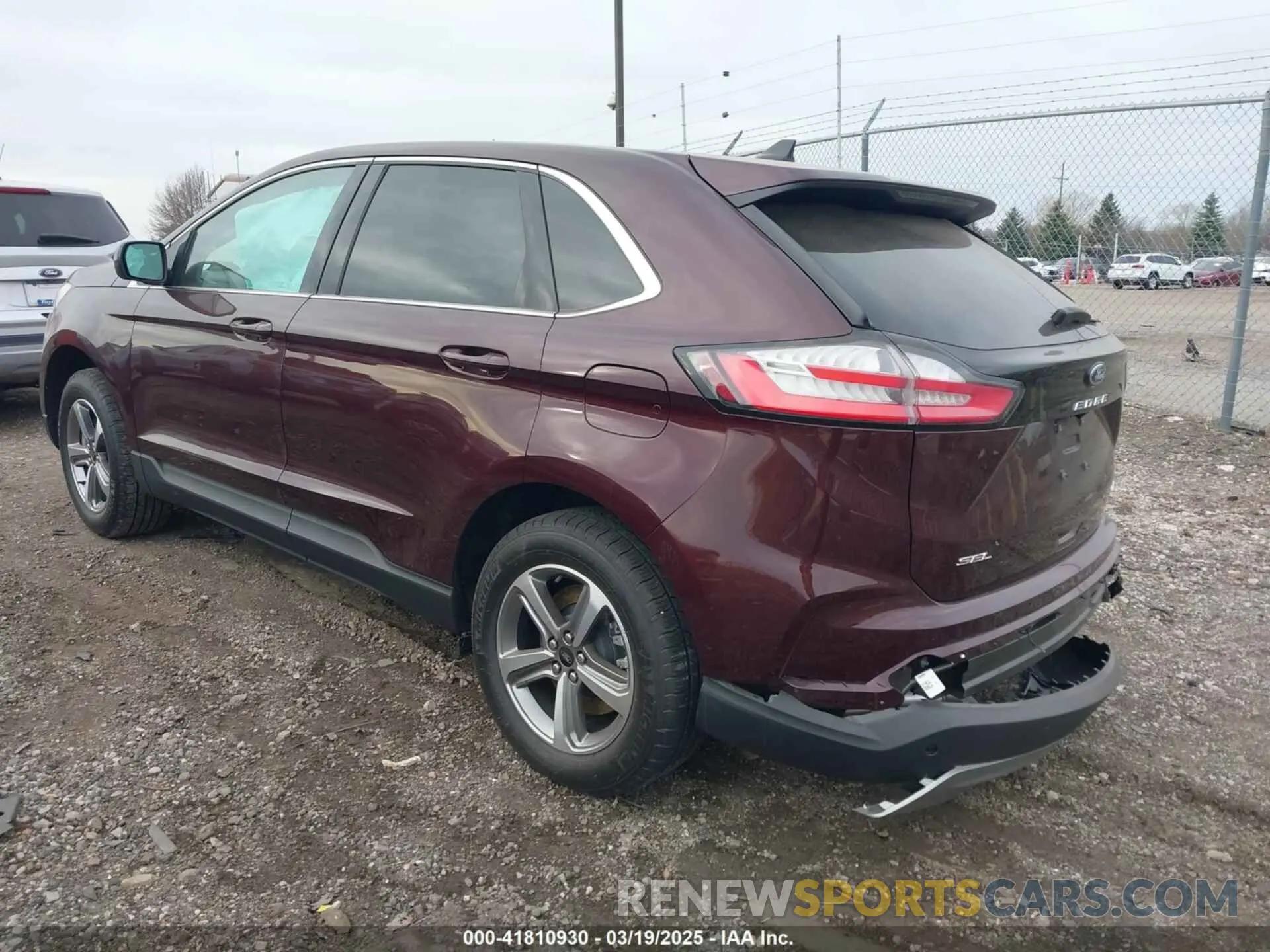 3 Photograph of a damaged car 2FMPK4J94RBA23897 FORD EDGE 2024