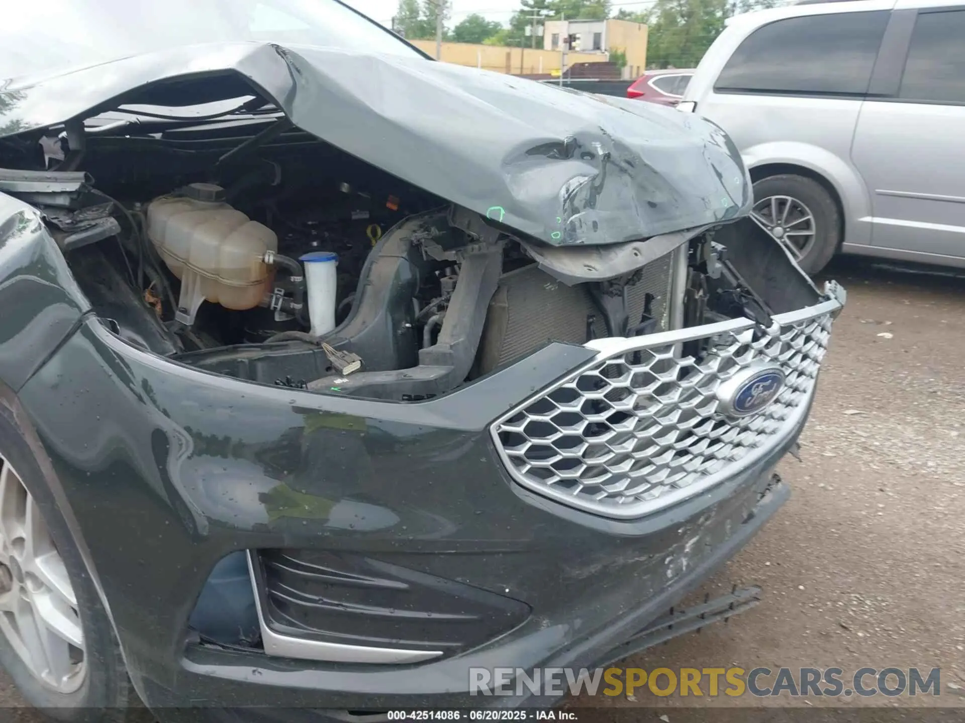 19 Photograph of a damaged car 2FMPK4J94RBA27786 FORD EDGE 2024