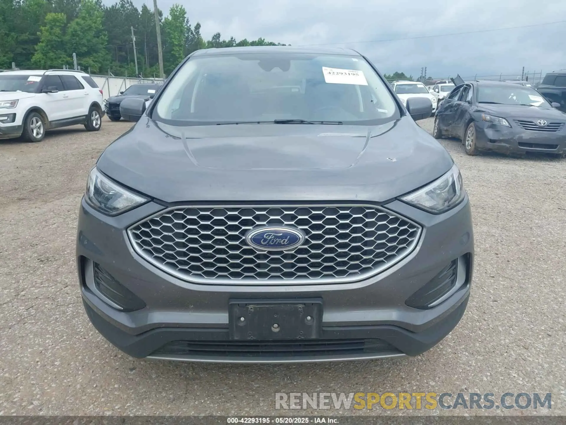 13 Photograph of a damaged car 2FMPK4J94RBA79371 FORD EDGE 2024