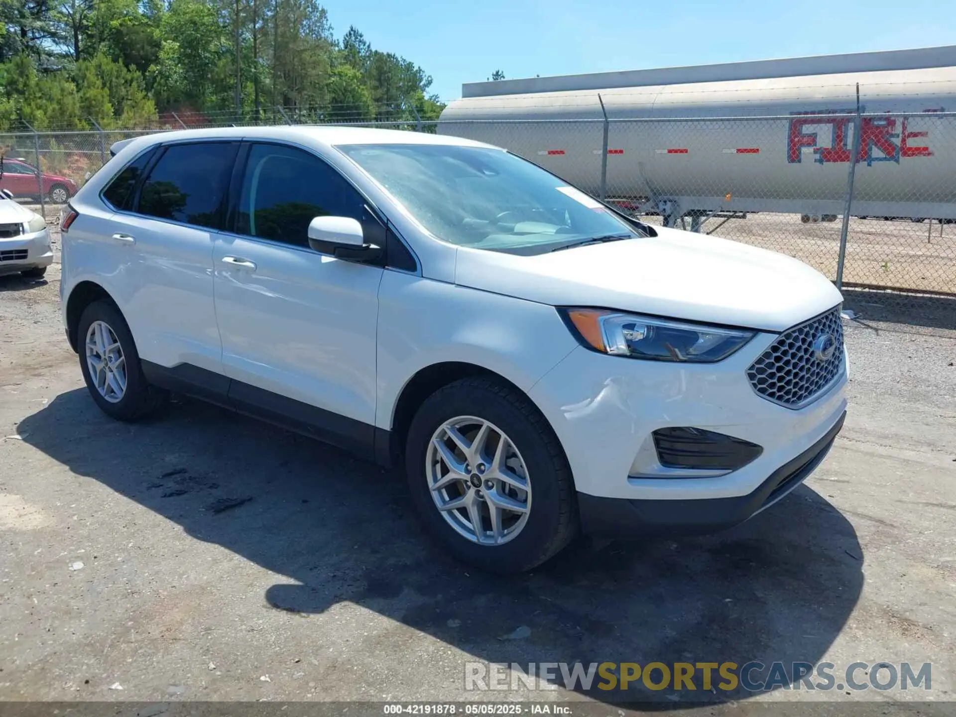 1 Photograph of a damaged car 2FMPK4J94RBA79385 FORD EDGE 2024