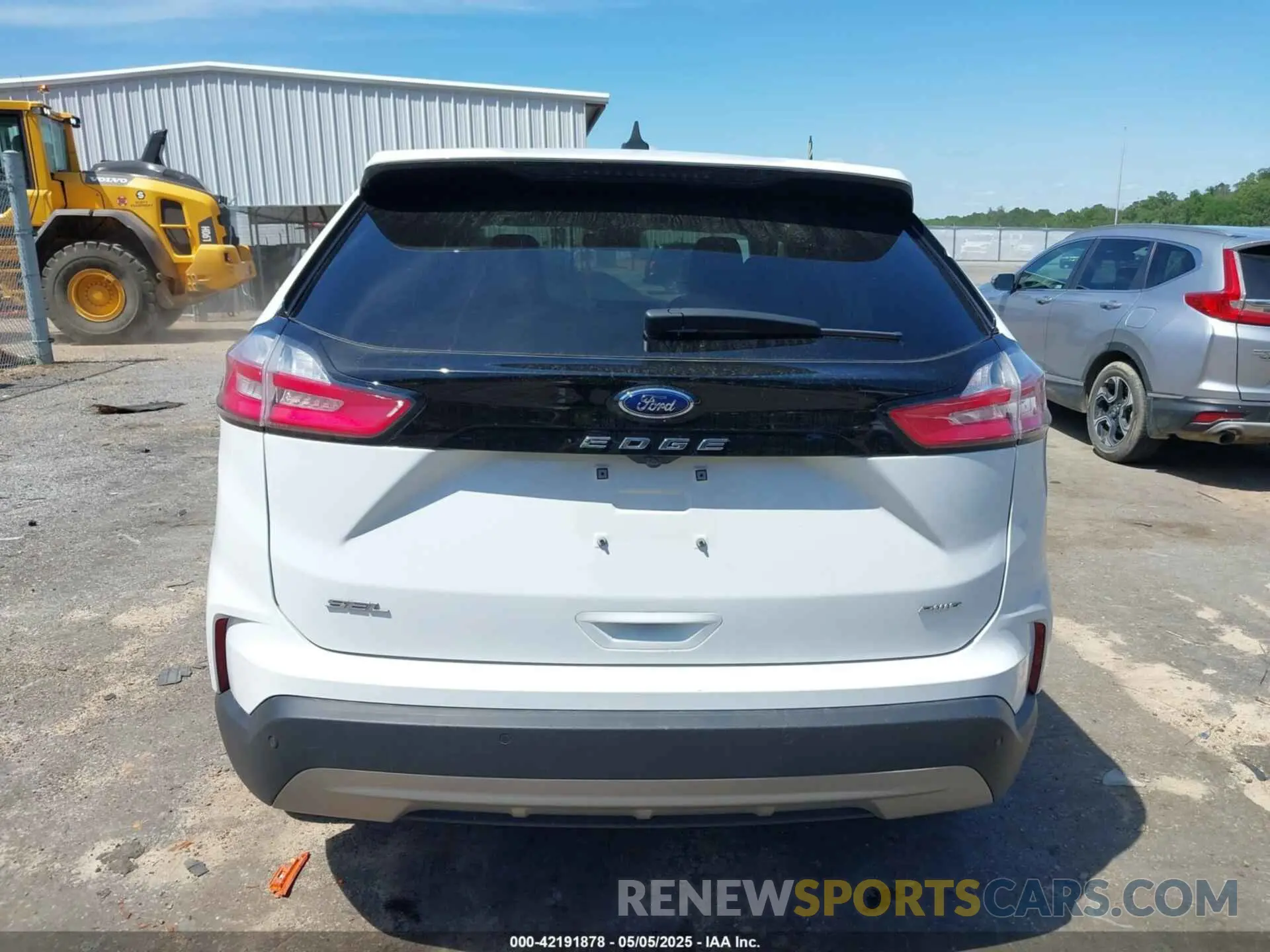 16 Photograph of a damaged car 2FMPK4J94RBA79385 FORD EDGE 2024