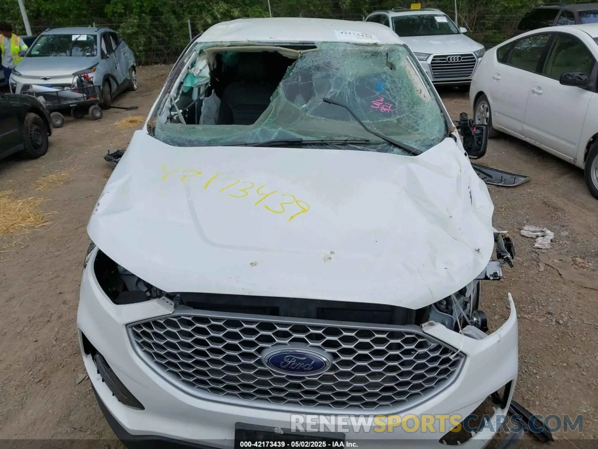 11 Photograph of a damaged car 2FMPK4J94RBA99667 FORD EDGE 2024