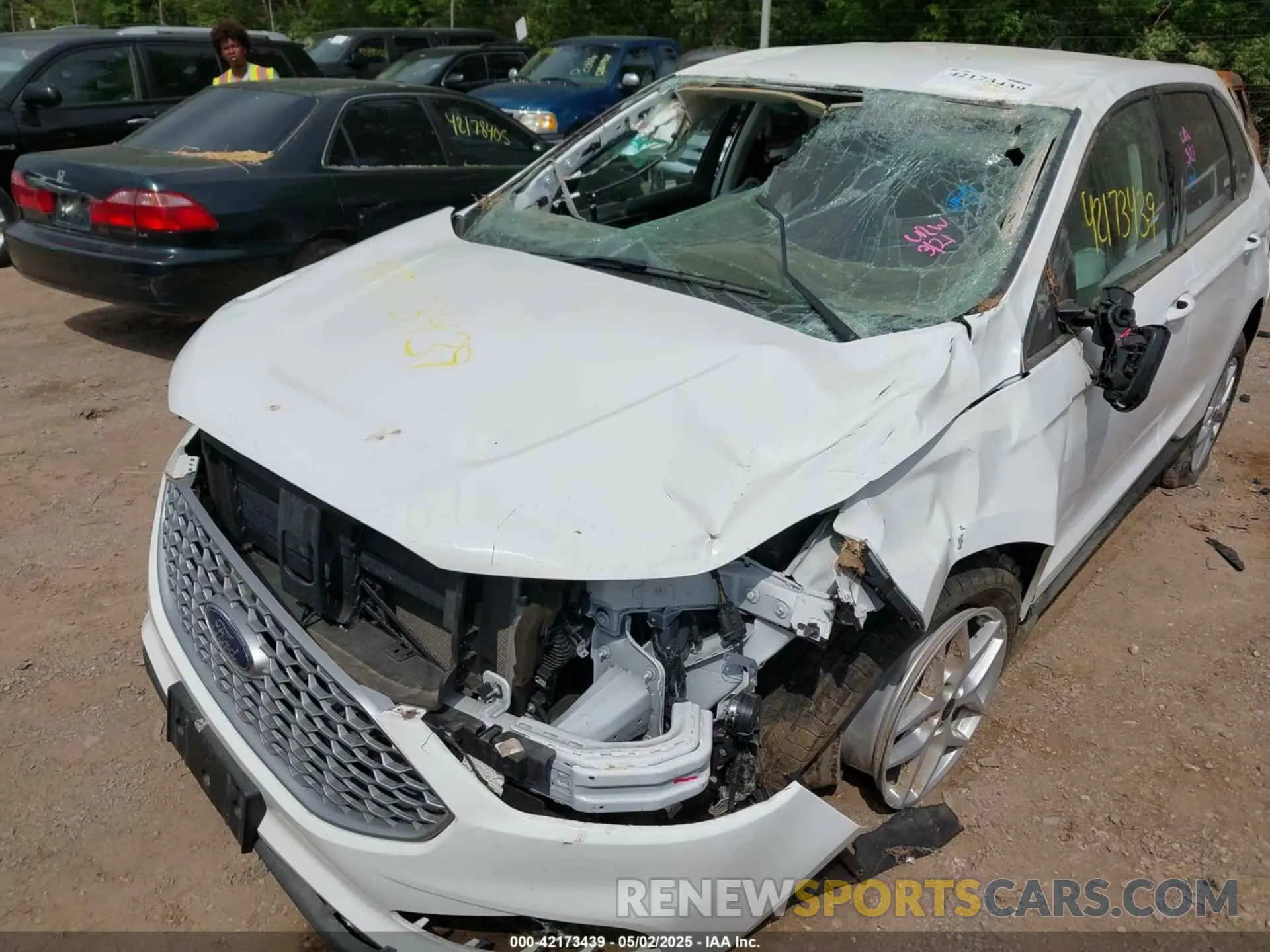 6 Photograph of a damaged car 2FMPK4J94RBA99667 FORD EDGE 2024