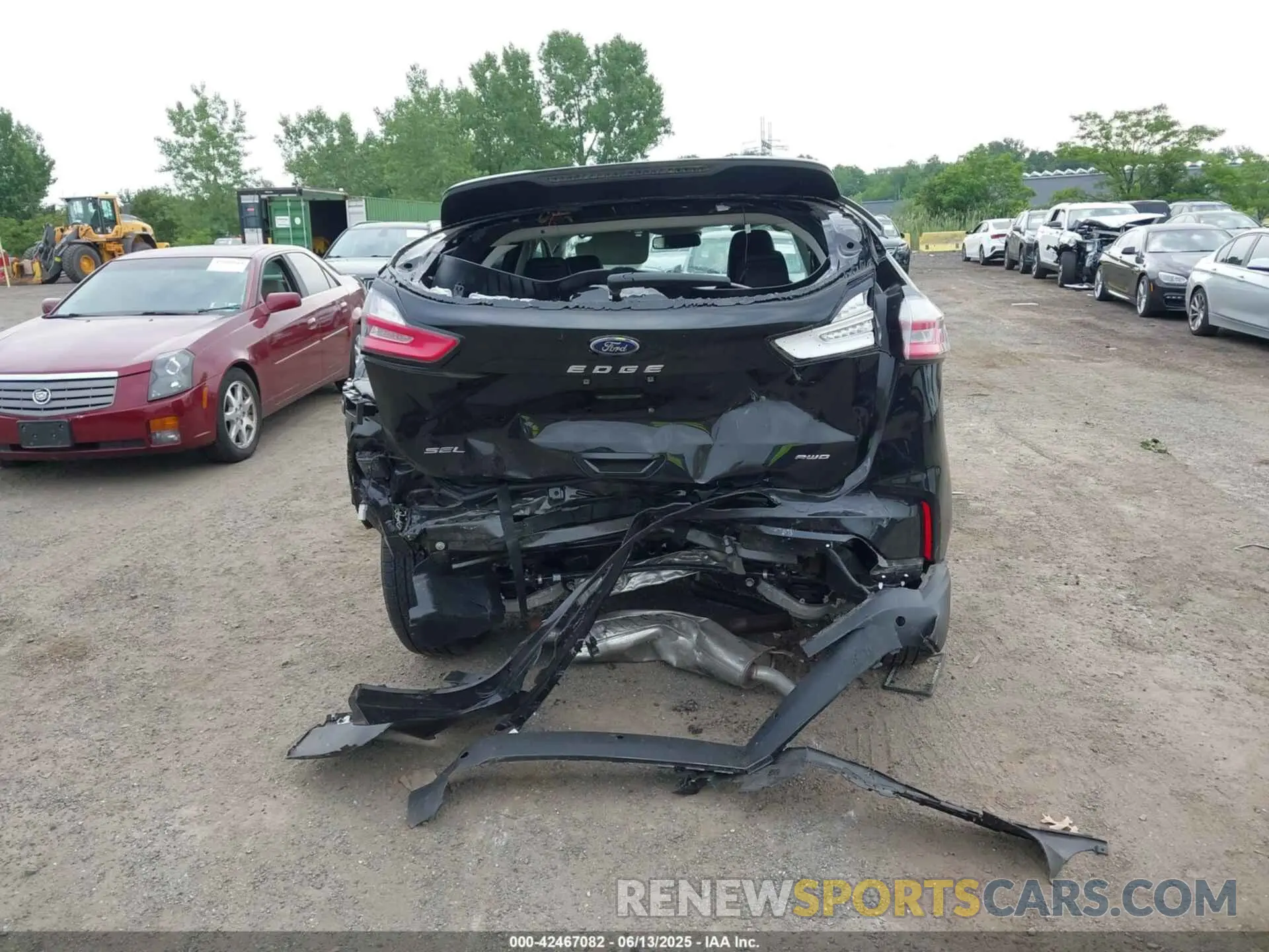 17 Photograph of a damaged car 2FMPK4J95RBA06221 FORD EDGE 2024