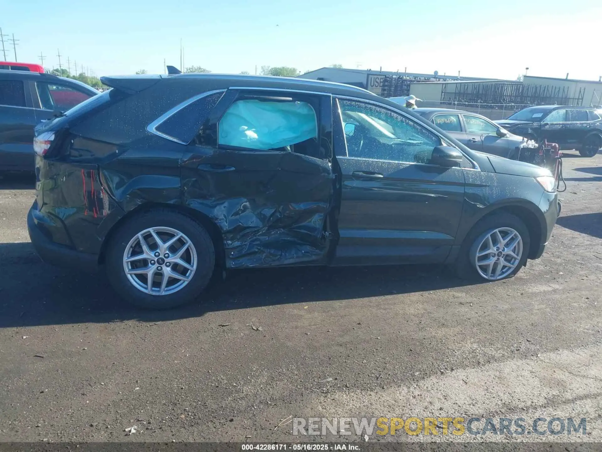 13 Photograph of a damaged car 2FMPK4J95RBA09412 FORD EDGE 2024