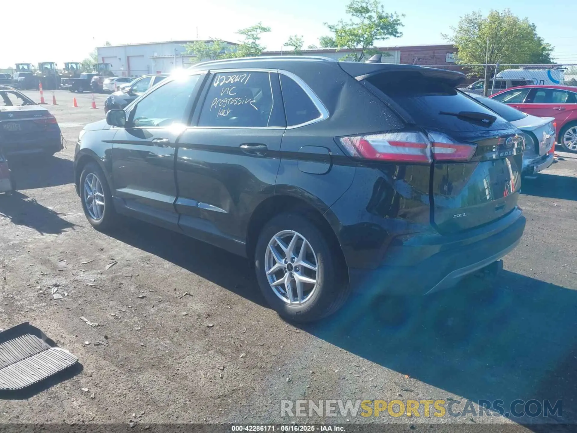 3 Photograph of a damaged car 2FMPK4J95RBA09412 FORD EDGE 2024