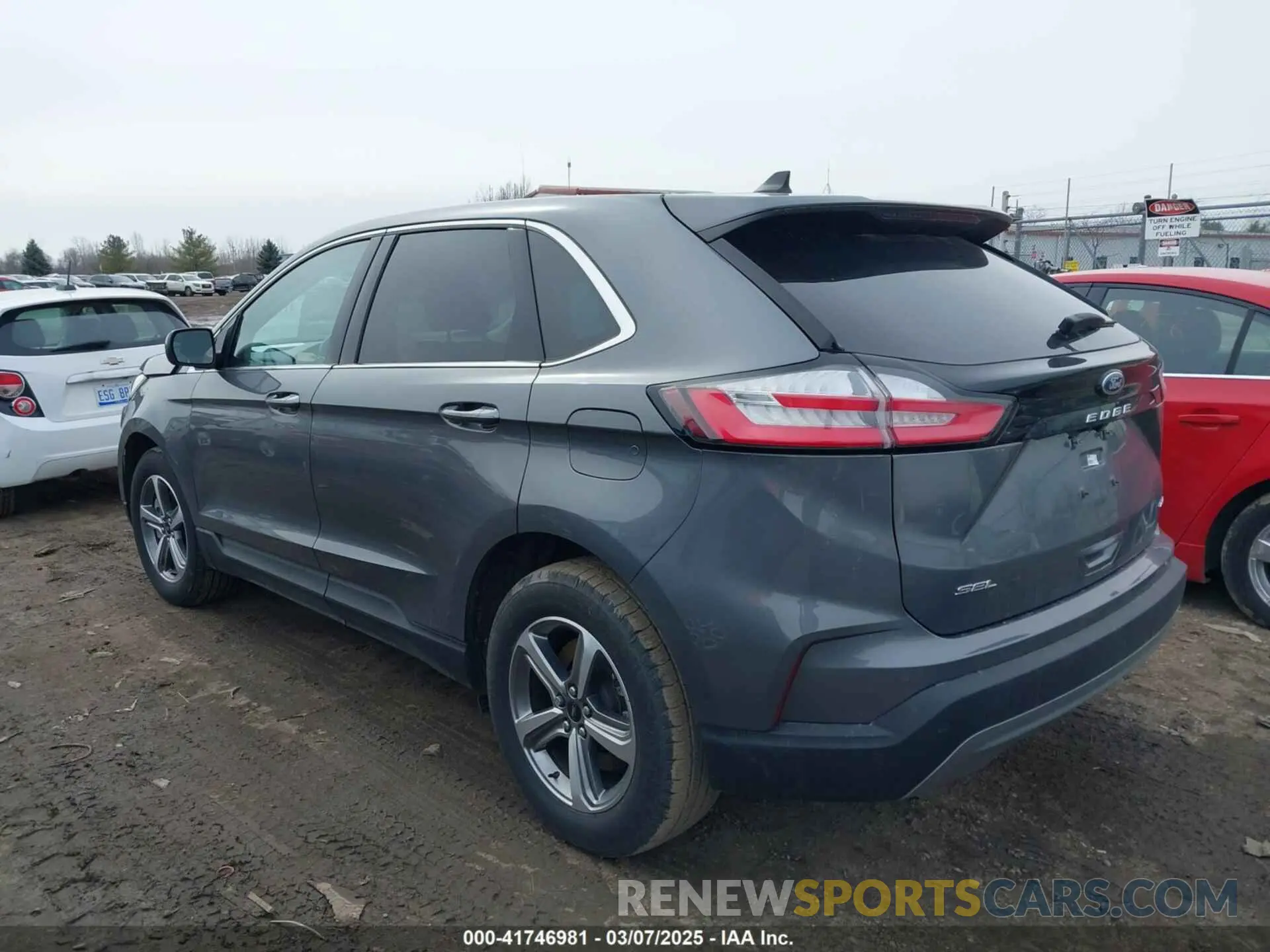 3 Photograph of a damaged car 2FMPK4J95RBA45651 FORD EDGE 2024