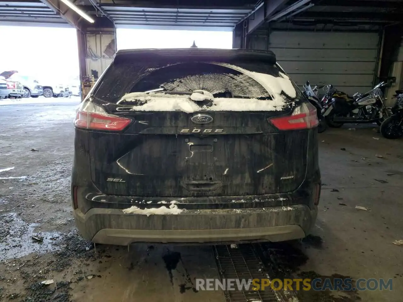 6 Photograph of a damaged car 2FMPK4J95RBA53569 FORD EDGE 2024