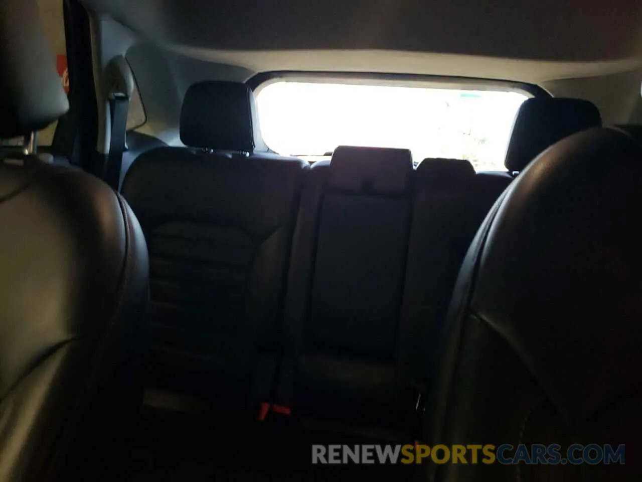 10 Photograph of a damaged car 2FMPK4J95RBA76768 FORD EDGE 2024