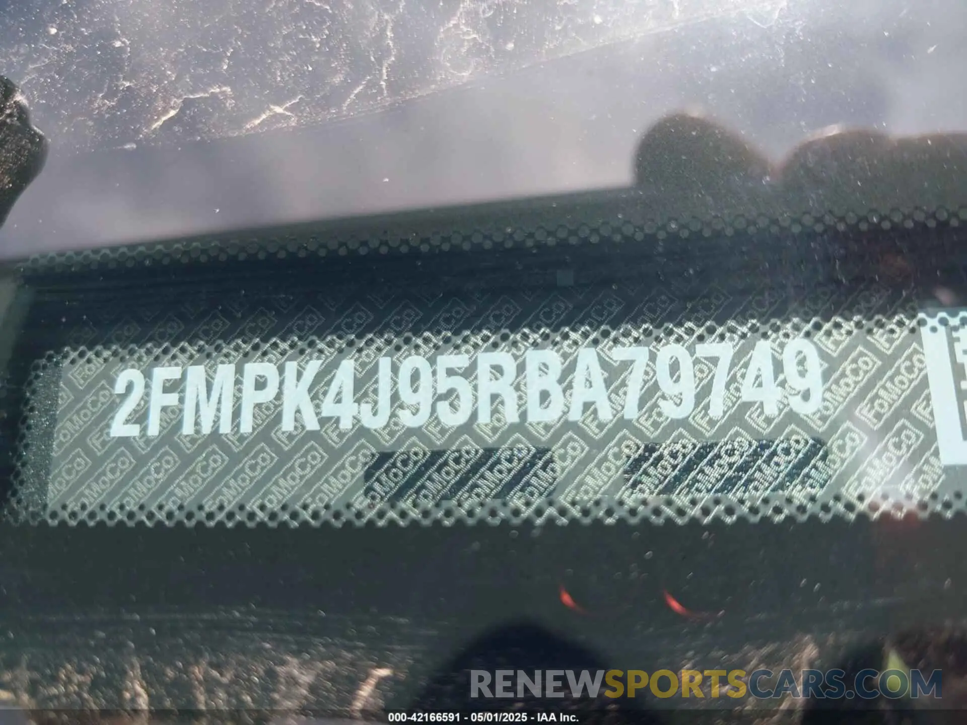 9 Photograph of a damaged car 2FMPK4J95RBA79749 FORD EDGE 2024