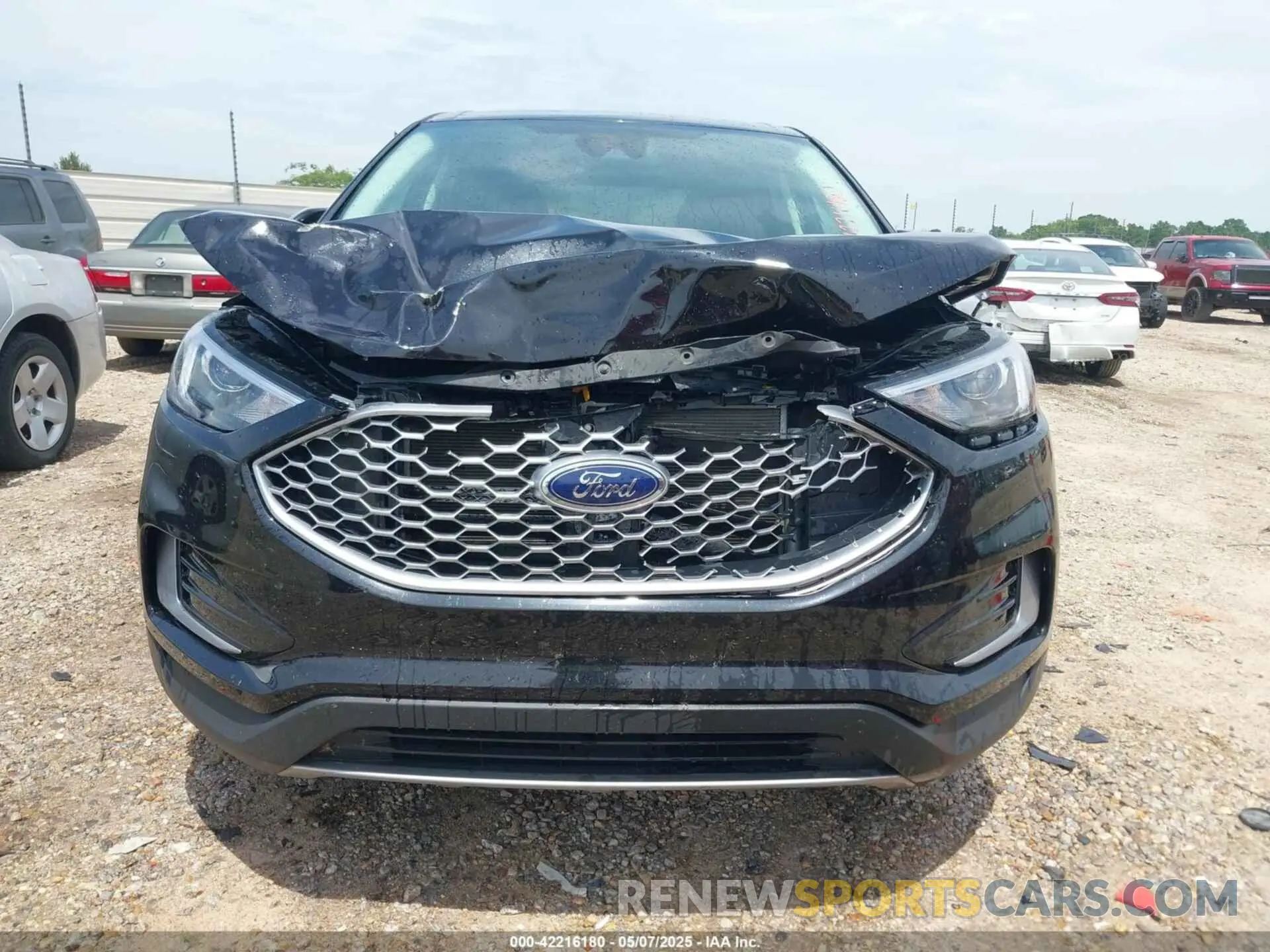 12 Photograph of a damaged car 2FMPK4J95RBA93246 FORD EDGE 2024