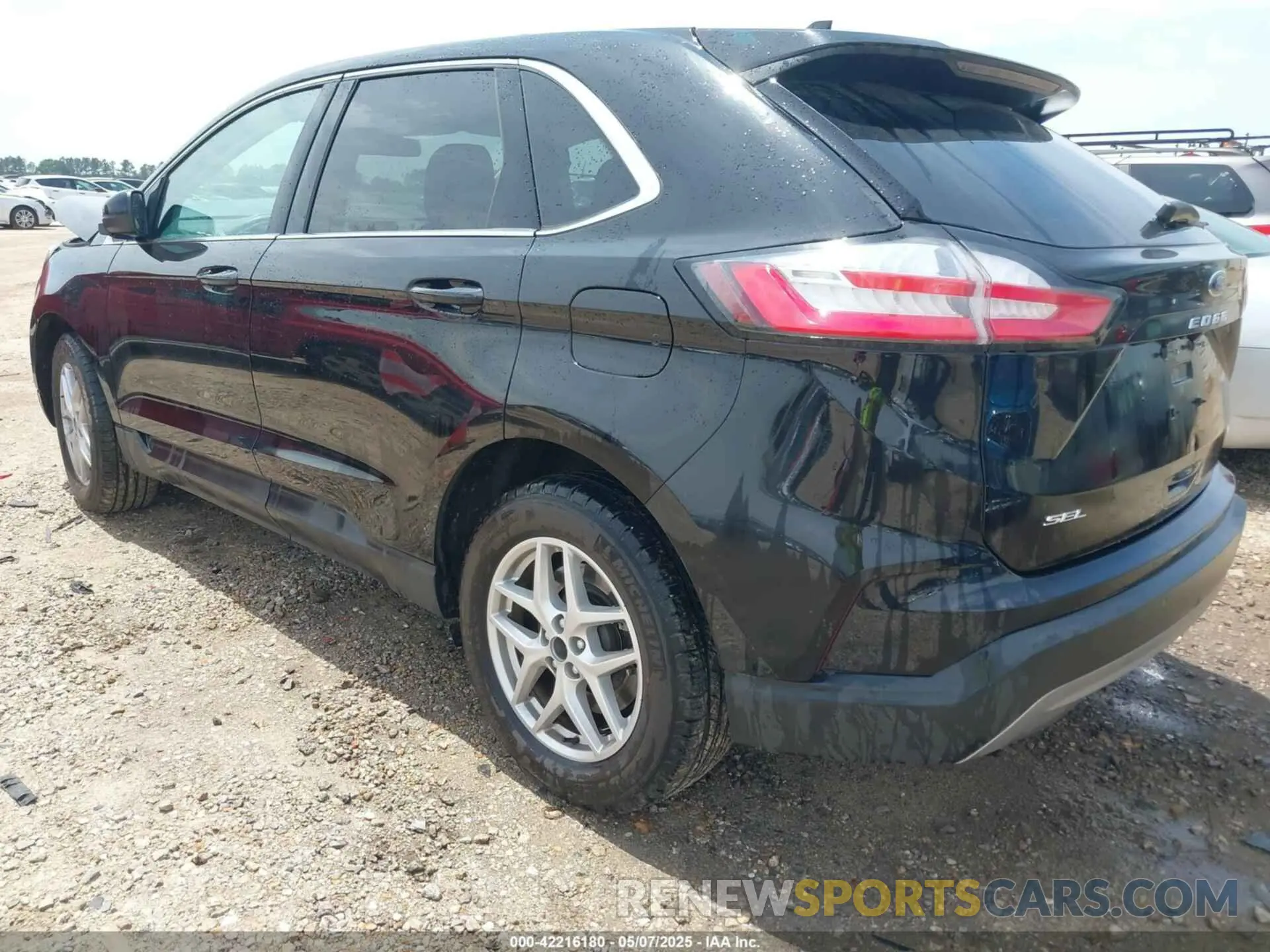 3 Photograph of a damaged car 2FMPK4J95RBA93246 FORD EDGE 2024