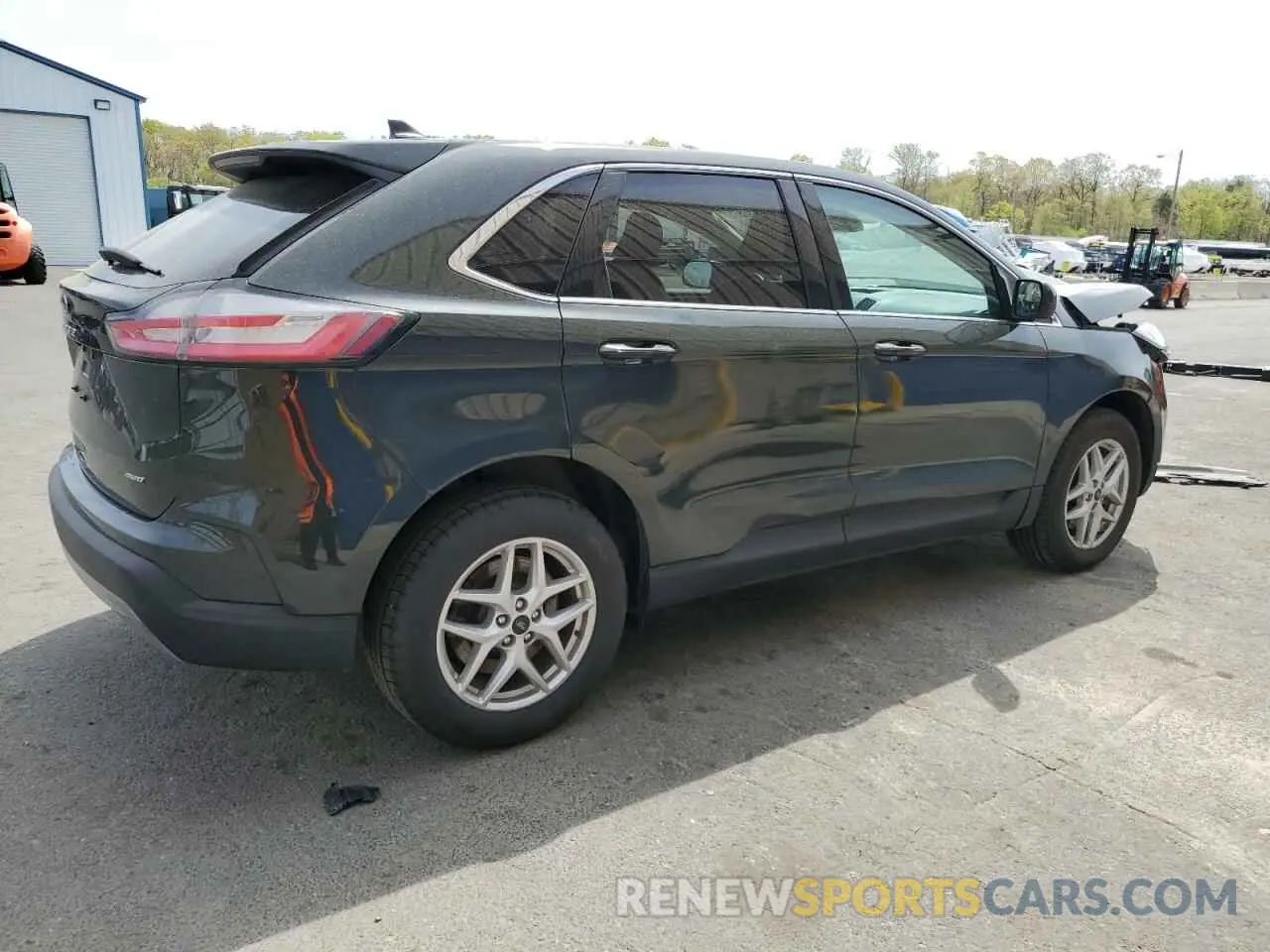 3 Photograph of a damaged car 2FMPK4J95RBA95983 FORD EDGE 2024