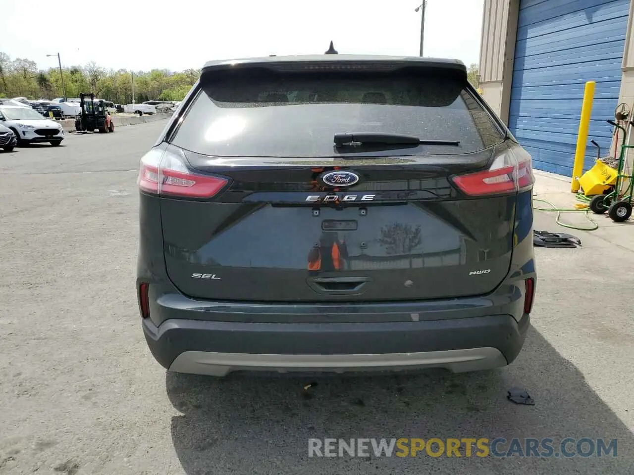 6 Photograph of a damaged car 2FMPK4J95RBA95983 FORD EDGE 2024
