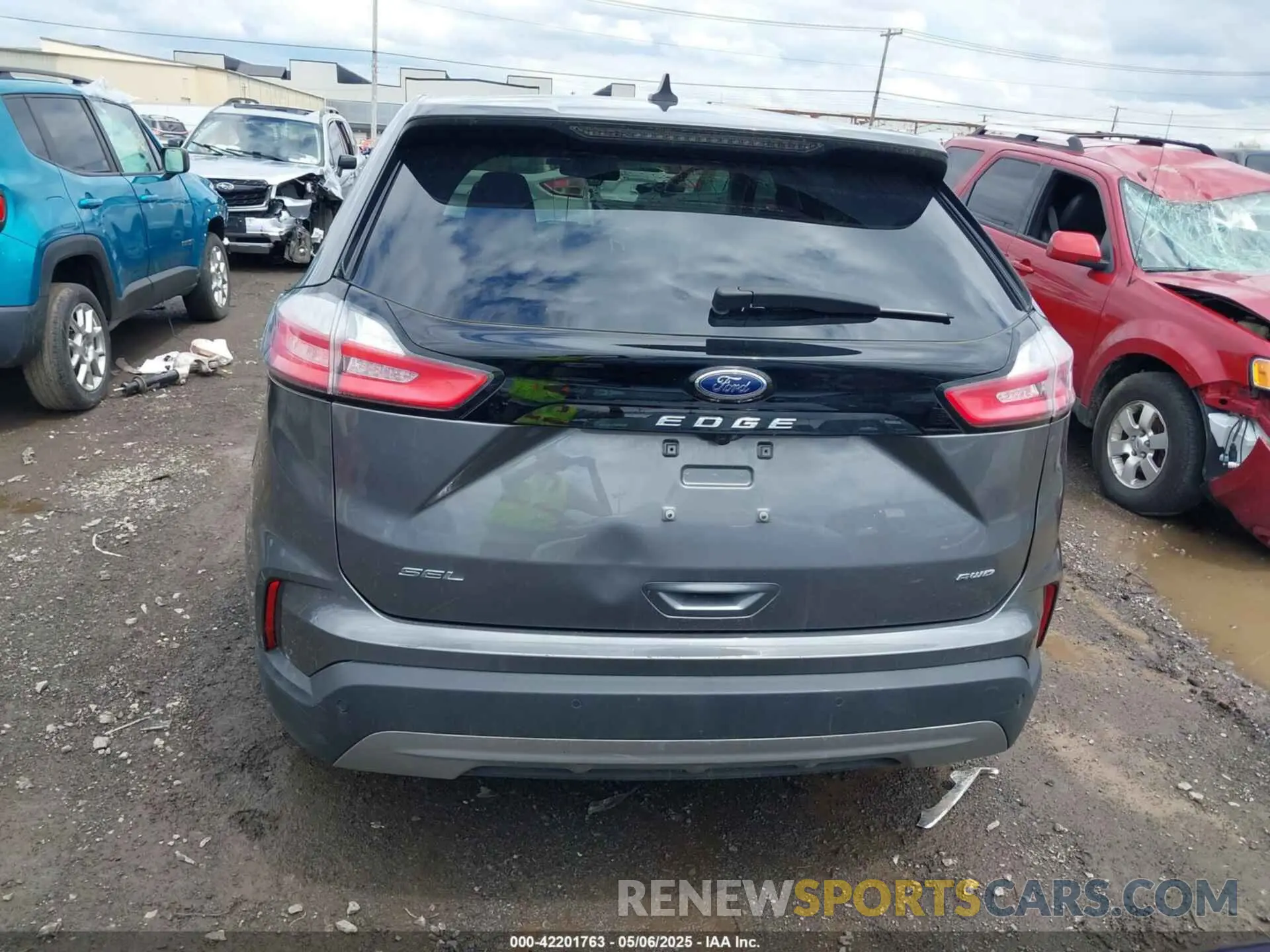 16 Photograph of a damaged car 2FMPK4J95RBA98916 FORD EDGE 2024