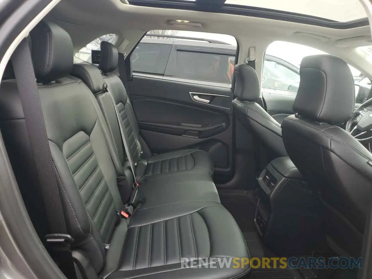11 Photograph of a damaged car 2FMPK4J96RBA61650 FORD EDGE 2024
