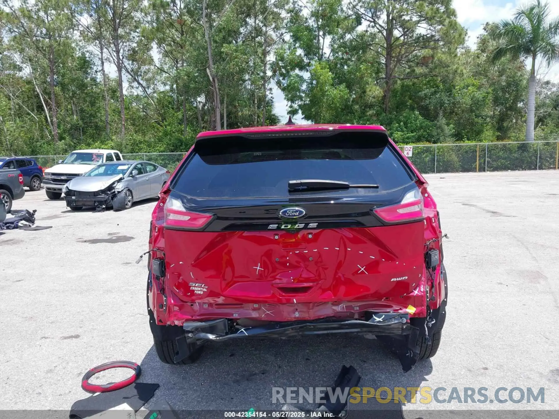17 Photograph of a damaged car 2FMPK4J96RBA63768 FORD EDGE 2024