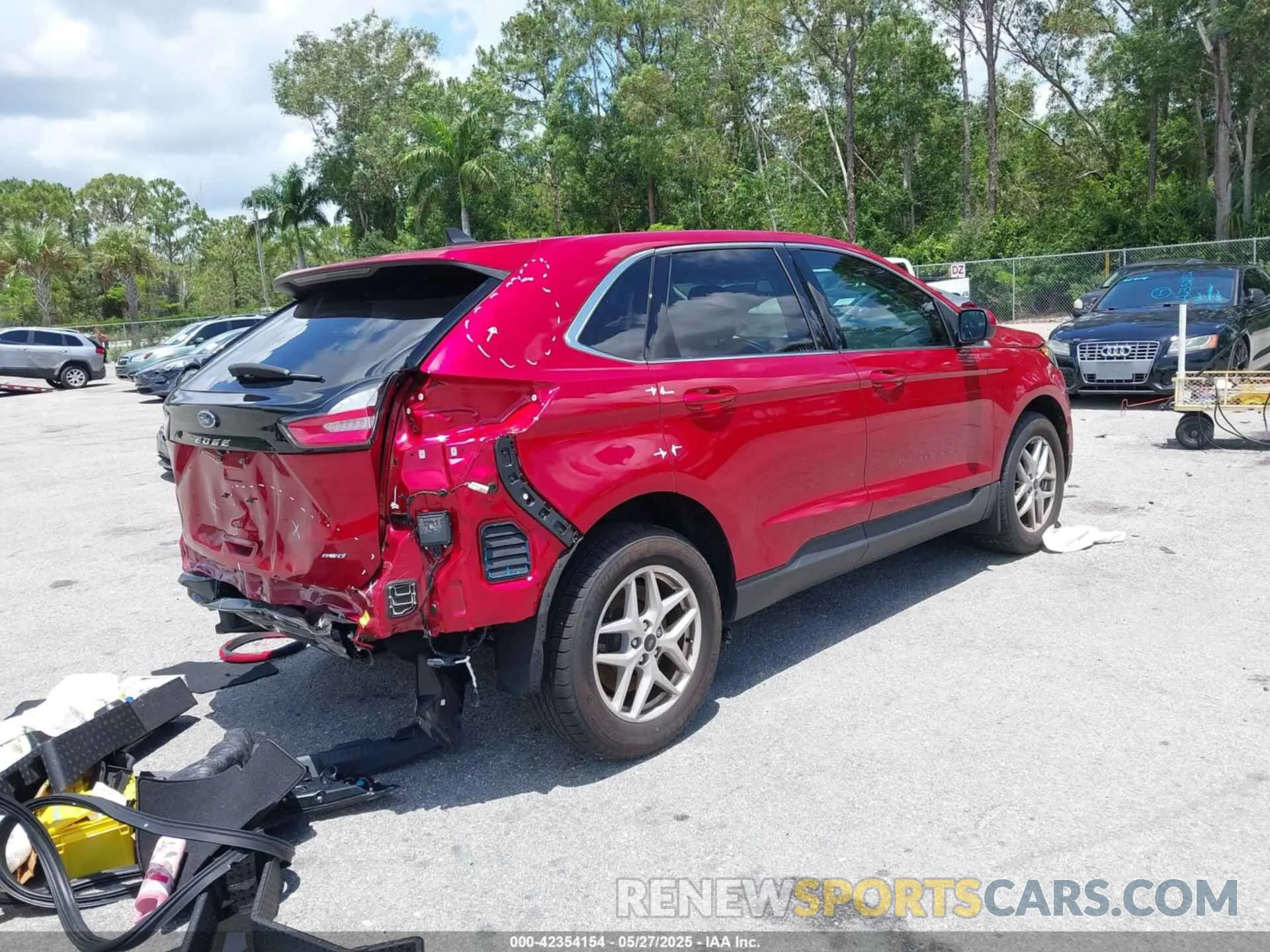 4 Photograph of a damaged car 2FMPK4J96RBA63768 FORD EDGE 2024