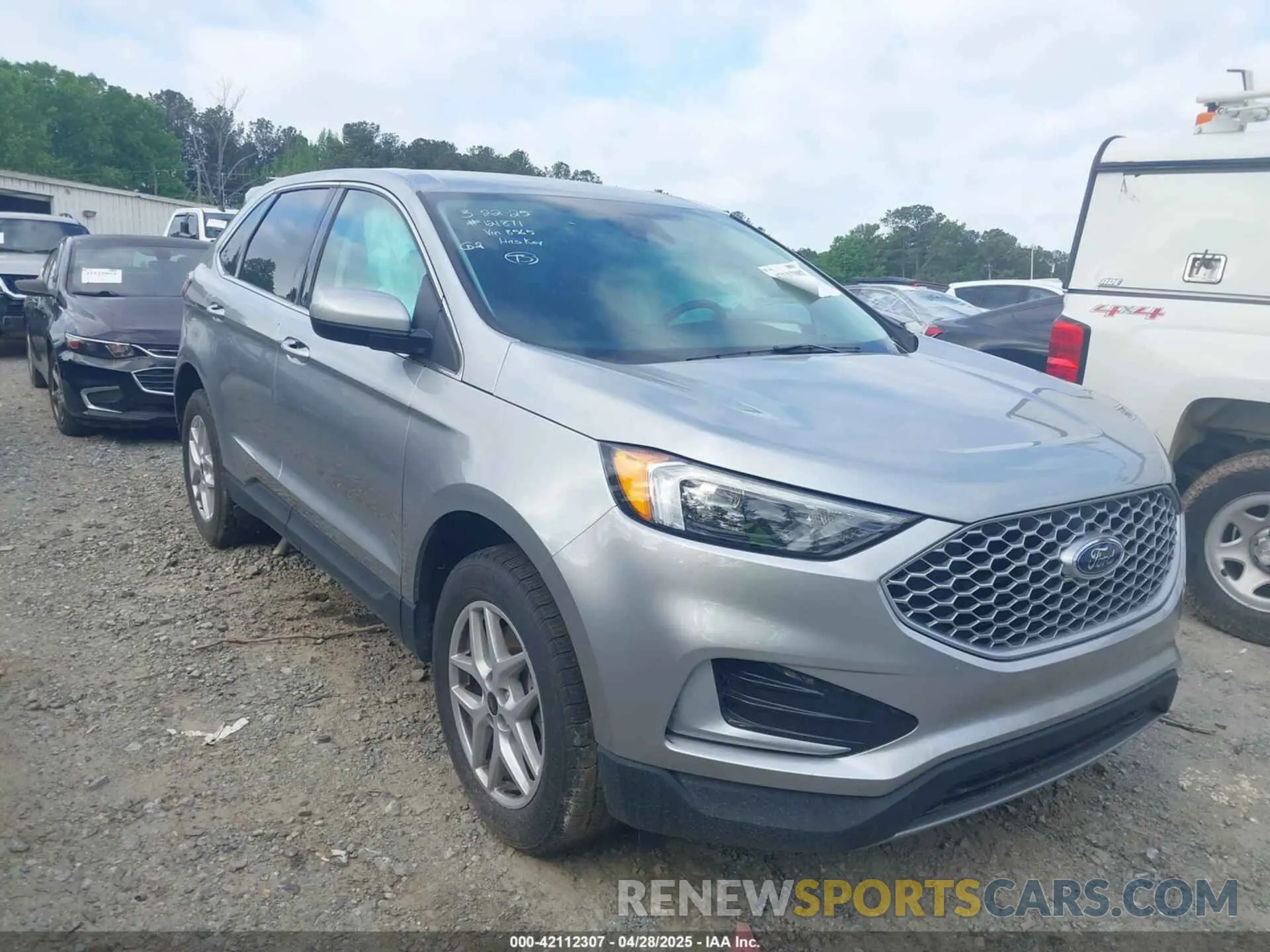 1 Photograph of a damaged car 2FMPK4J96RBA68565 FORD EDGE 2024