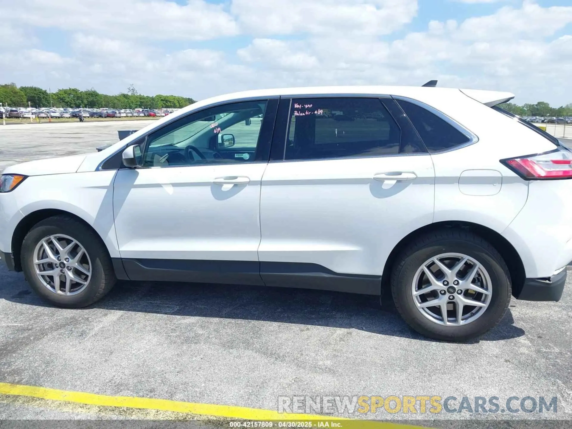 15 Photograph of a damaged car 2FMPK4J96RBA77816 FORD EDGE 2024