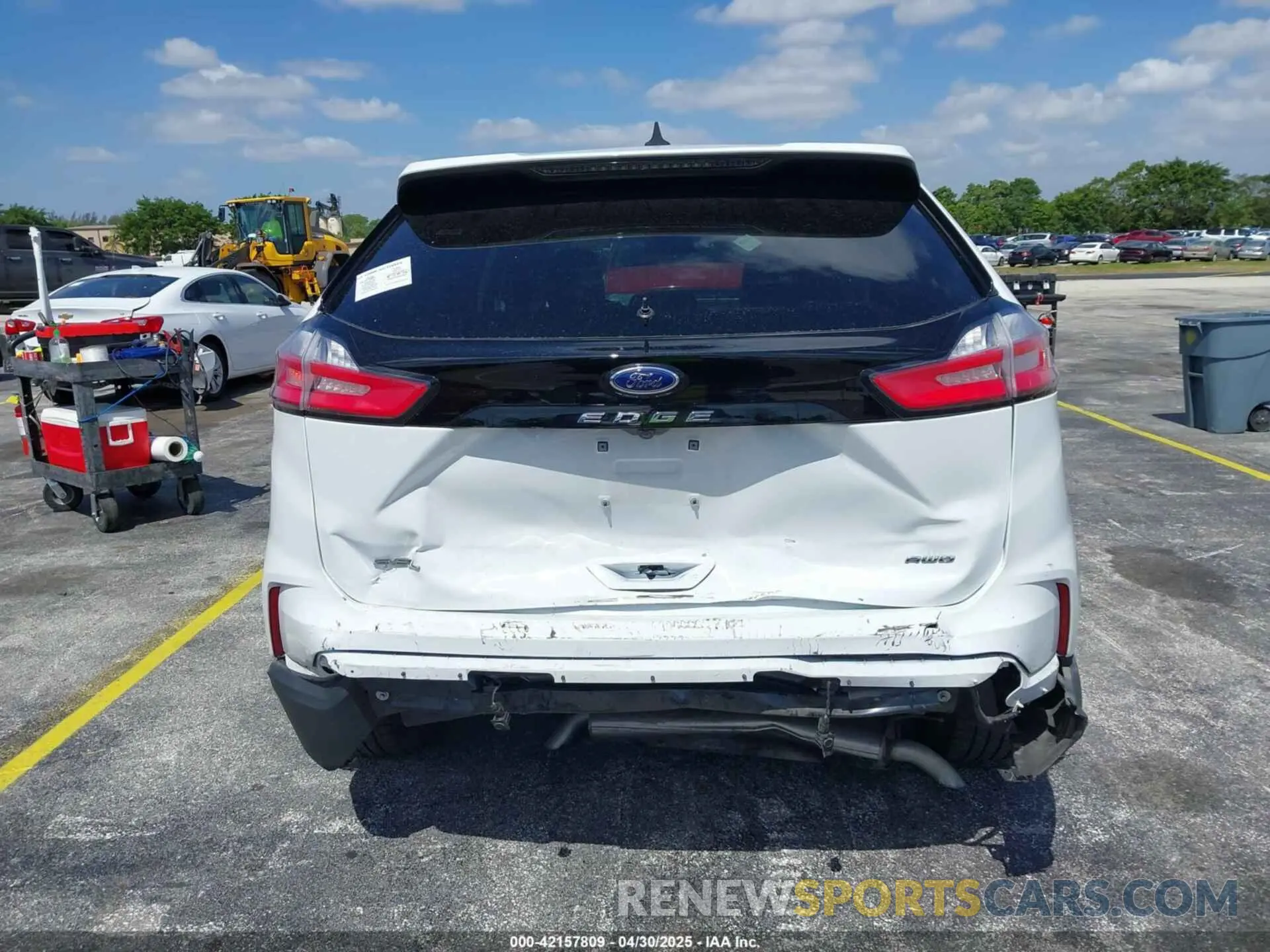 17 Photograph of a damaged car 2FMPK4J96RBA77816 FORD EDGE 2024