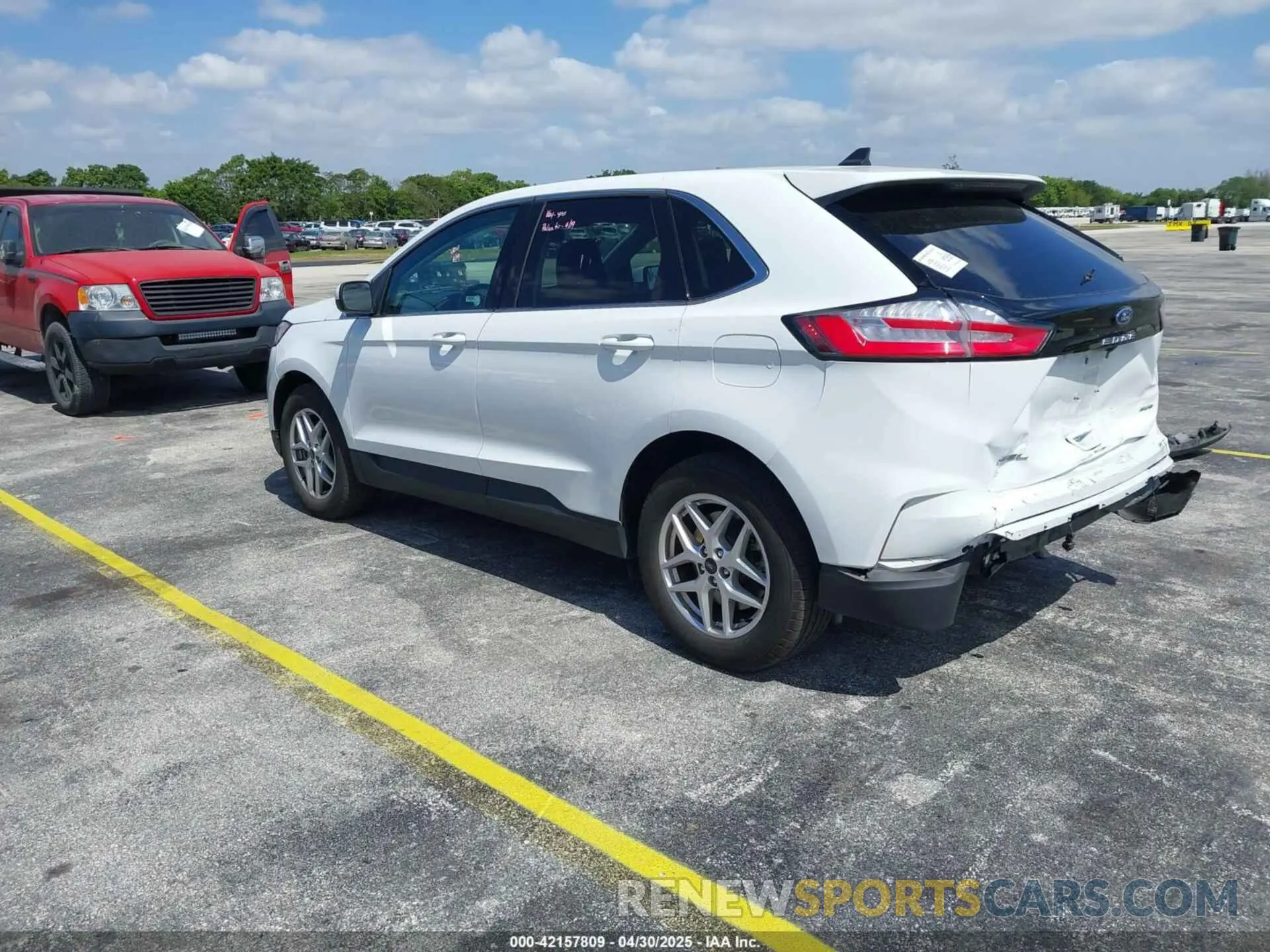 3 Photograph of a damaged car 2FMPK4J96RBA77816 FORD EDGE 2024