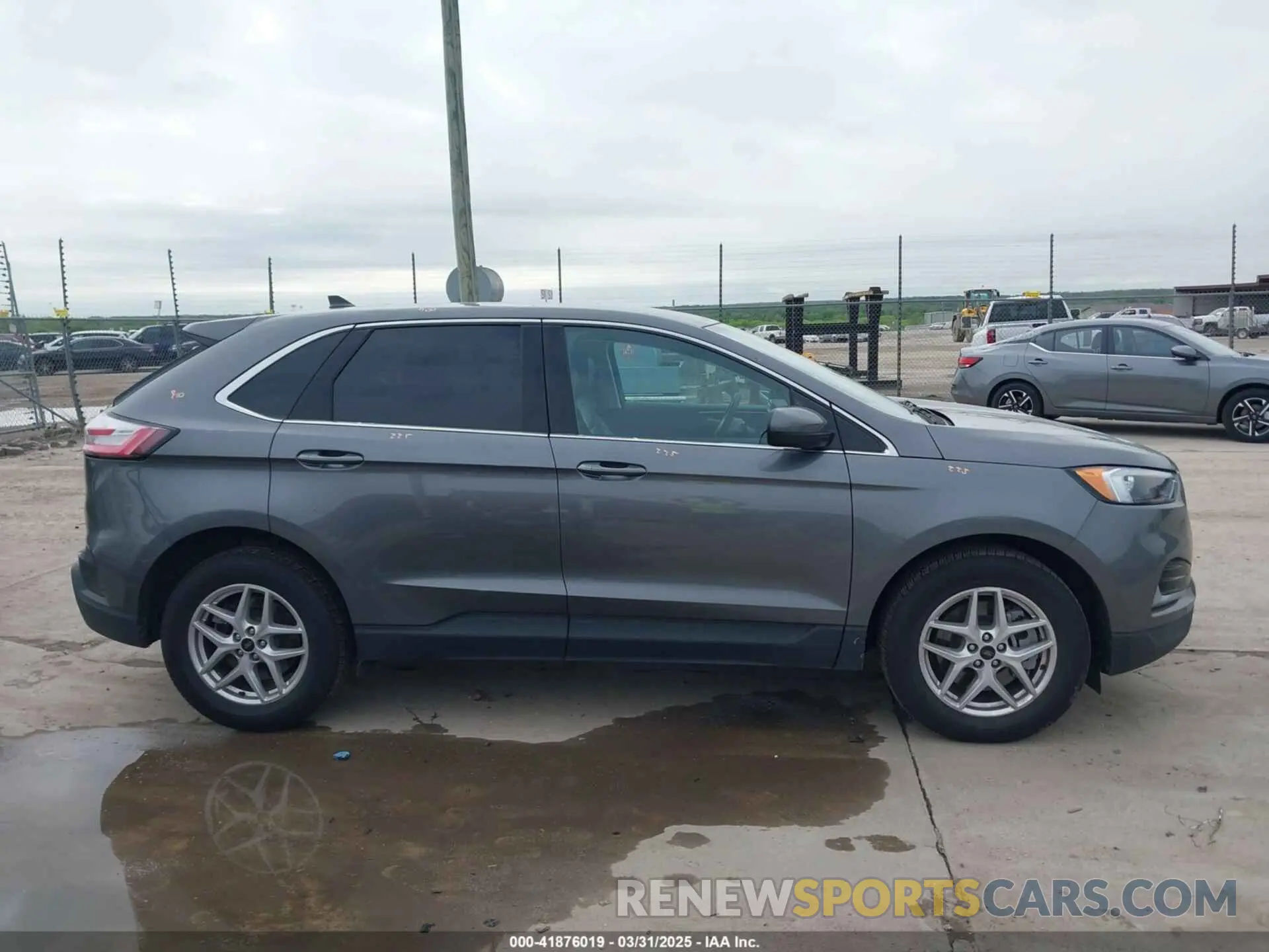 13 Photograph of a damaged car 2FMPK4J96RBA80425 FORD EDGE 2024