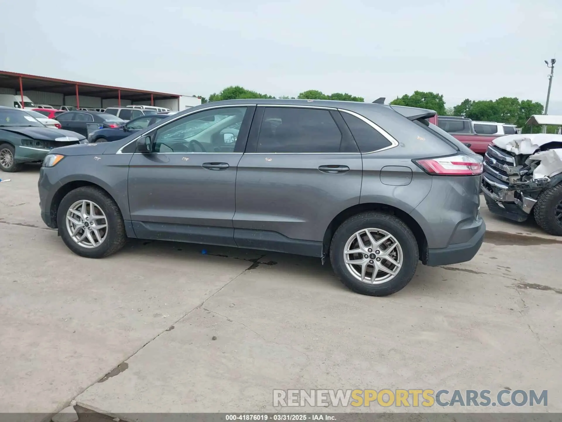 14 Photograph of a damaged car 2FMPK4J96RBA80425 FORD EDGE 2024