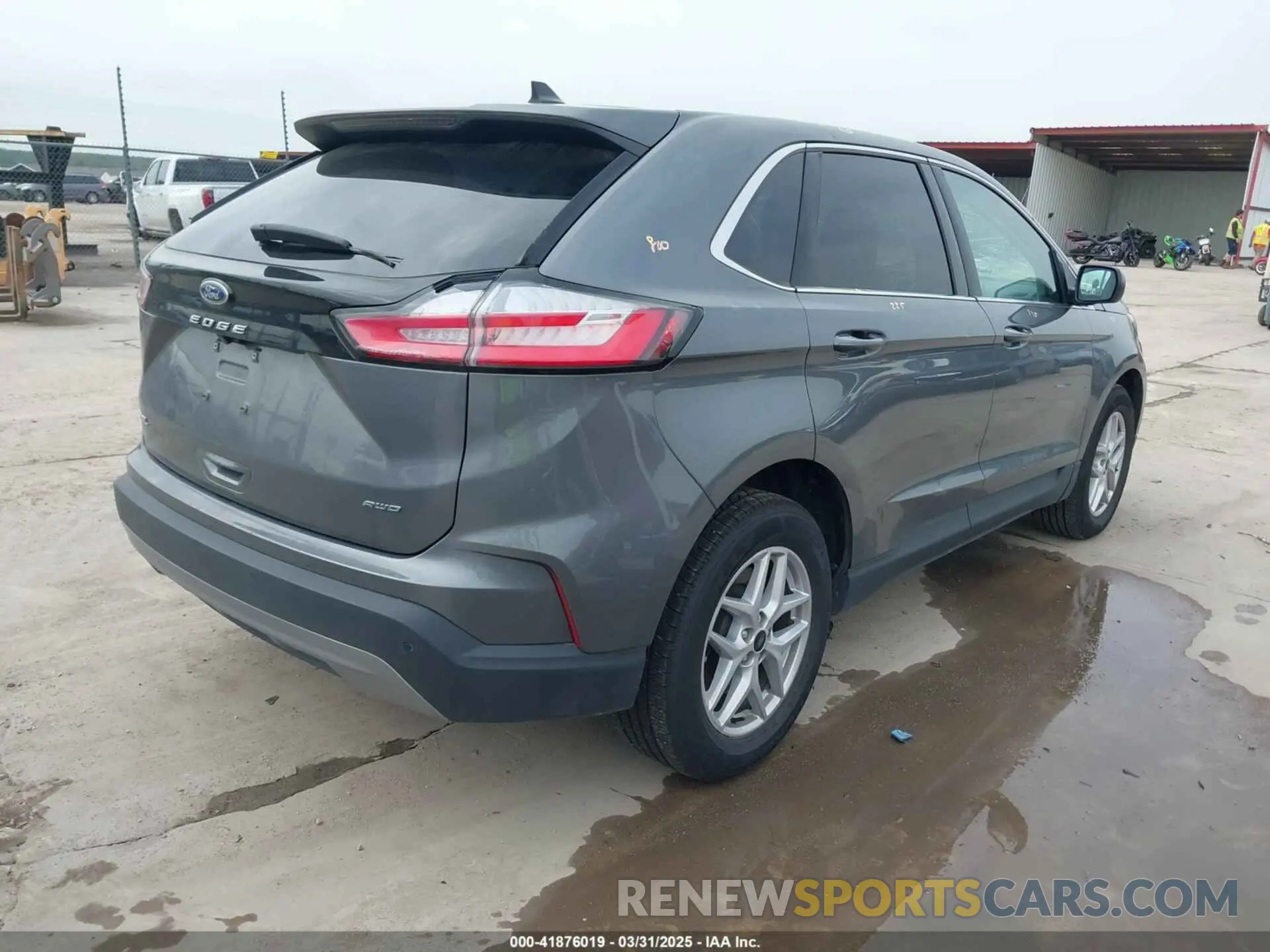 4 Photograph of a damaged car 2FMPK4J96RBA80425 FORD EDGE 2024