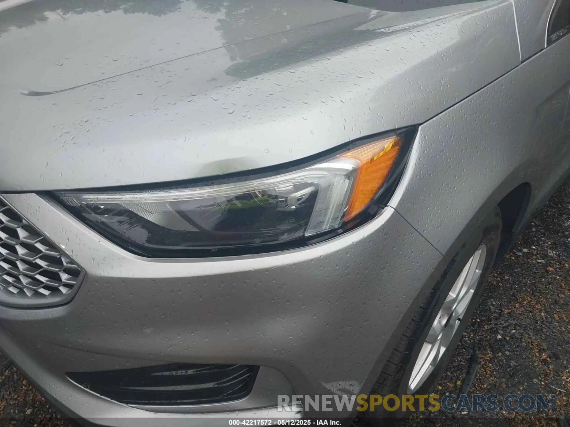 17 Photograph of a damaged car 2FMPK4J96RBB00222 FORD EDGE 2024