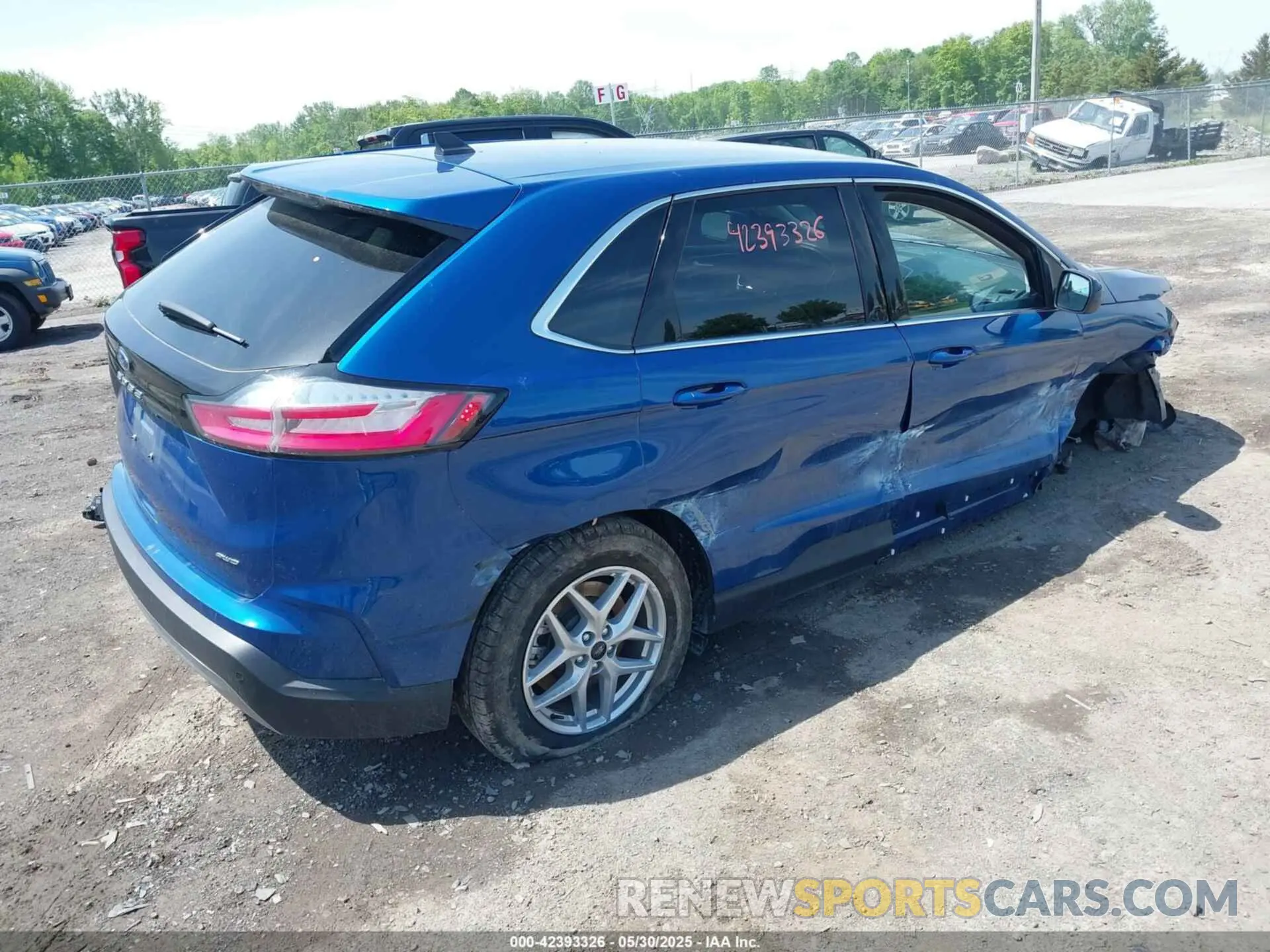 4 Photograph of a damaged car 2FMPK4J96RBB00933 FORD EDGE 2024