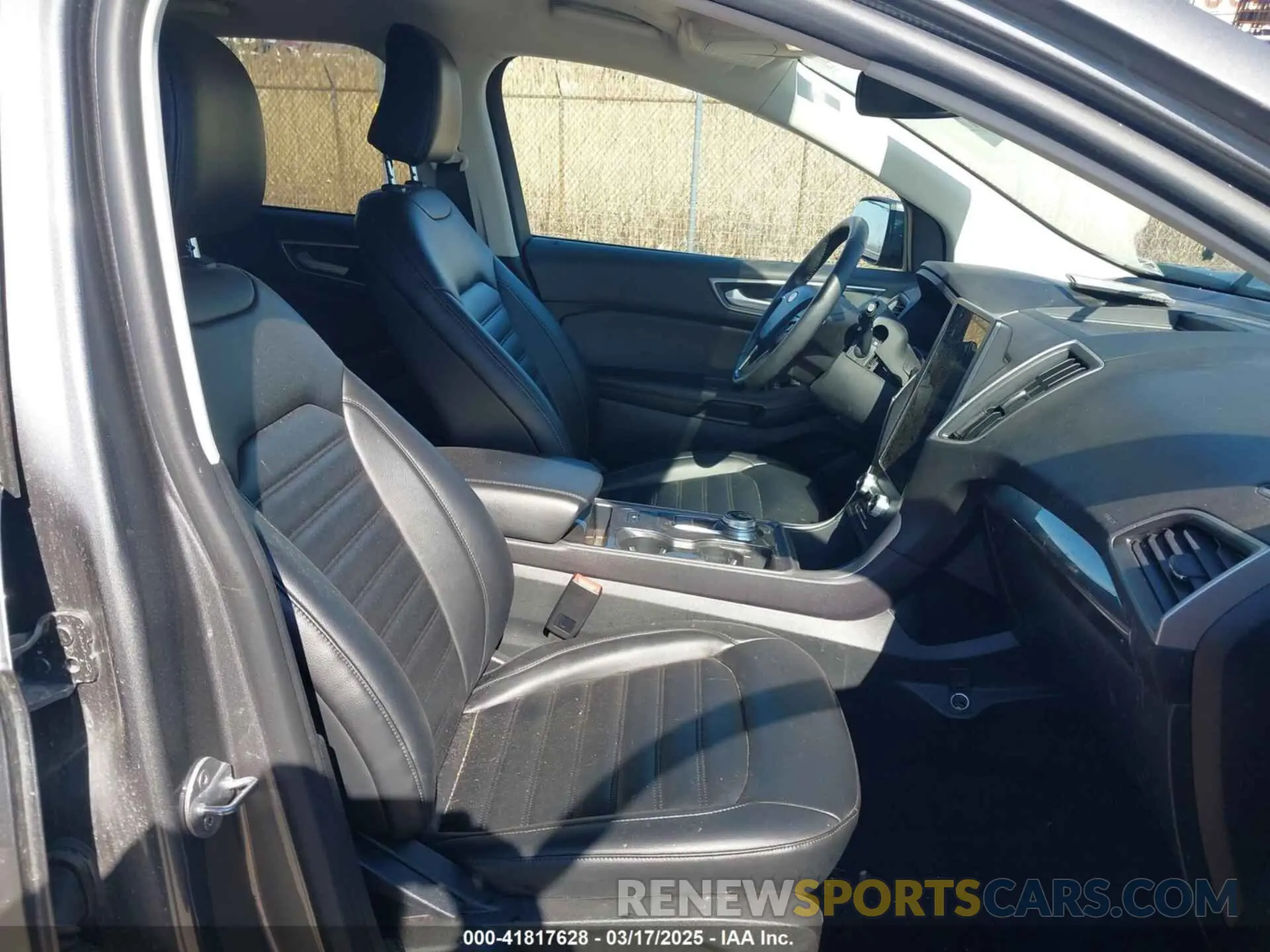 5 Photograph of a damaged car 2FMPK4J97RBA23232 FORD EDGE 2024