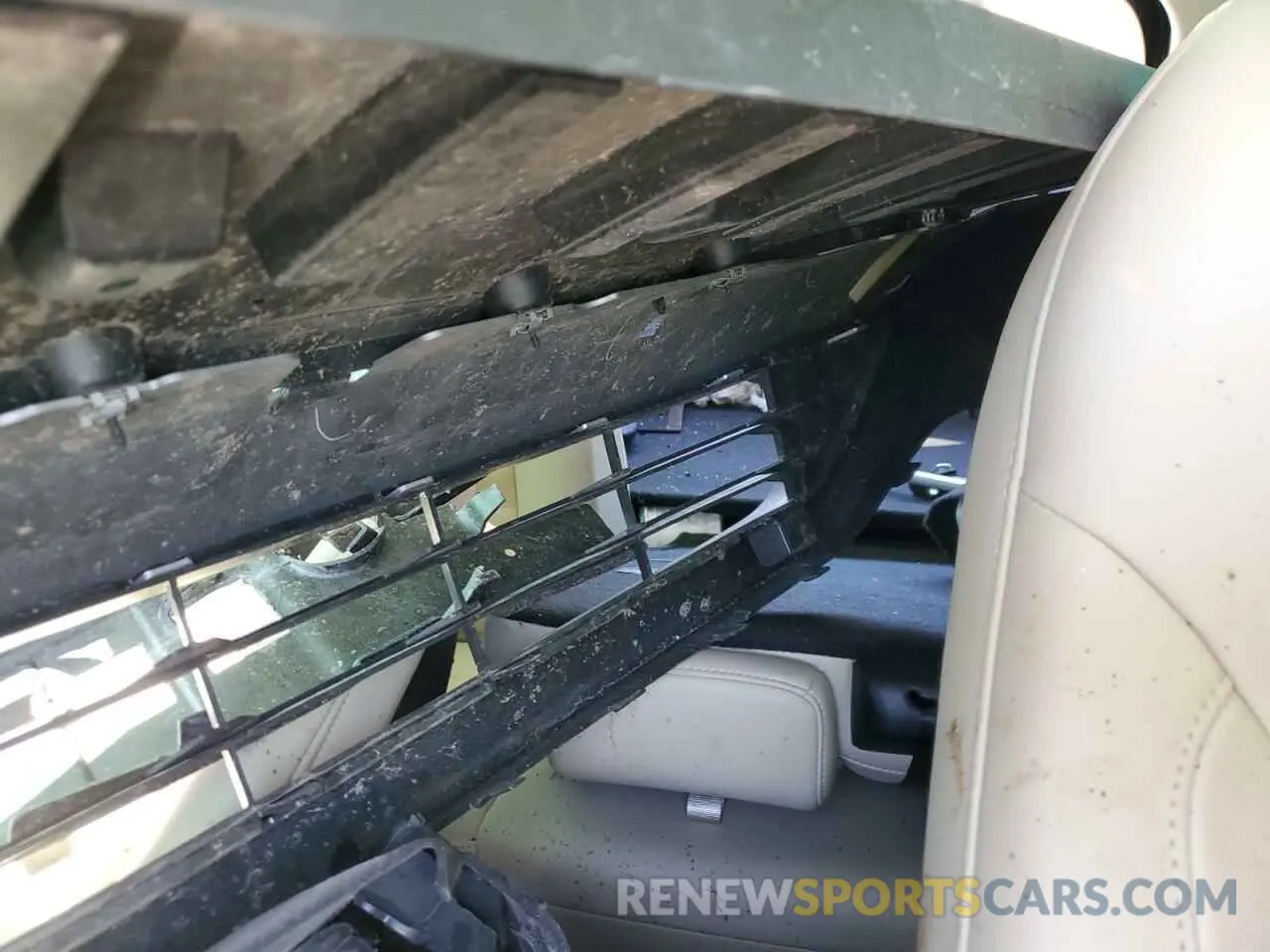 10 Photograph of a damaged car 2FMPK4J97RBA27846 FORD EDGE 2024