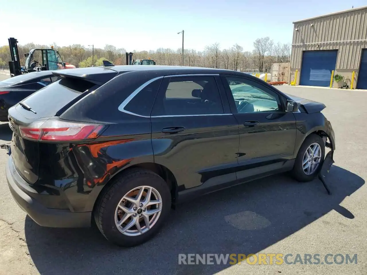 3 Photograph of a damaged car 2FMPK4J97RBA70938 FORD EDGE 2024