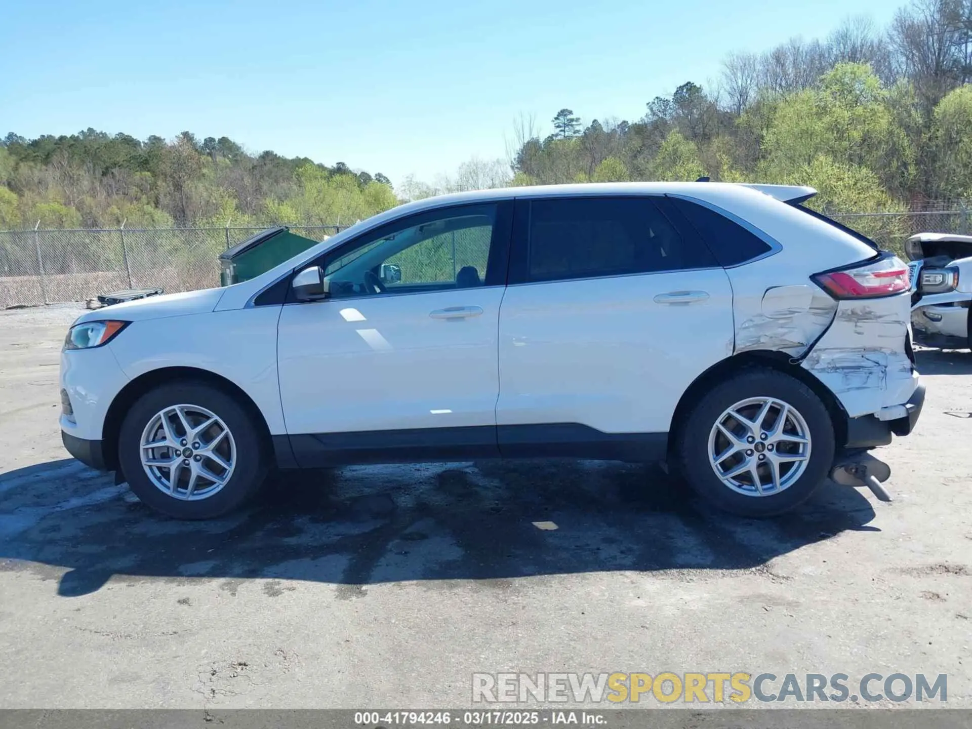 14 Photograph of a damaged car 2FMPK4J97RBA81681 FORD EDGE 2024
