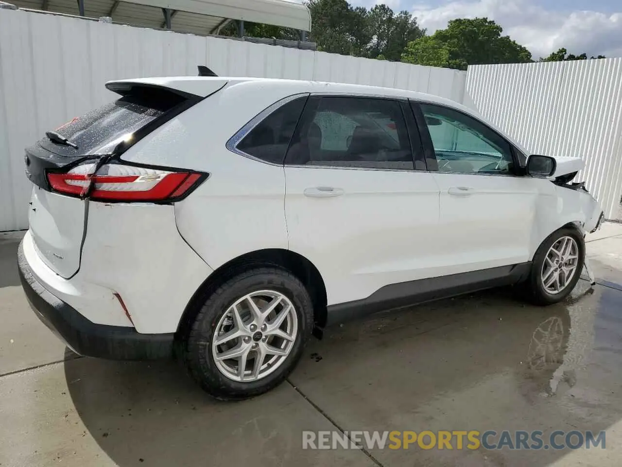 3 Photograph of a damaged car 2FMPK4J97RBA99873 FORD EDGE 2024