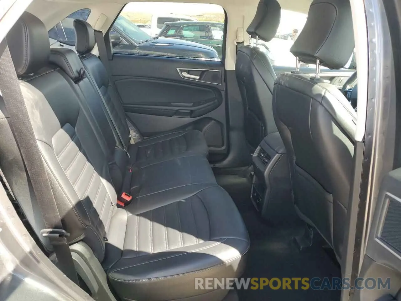 10 Photograph of a damaged car 2FMPK4J98RBA27807 FORD EDGE 2024