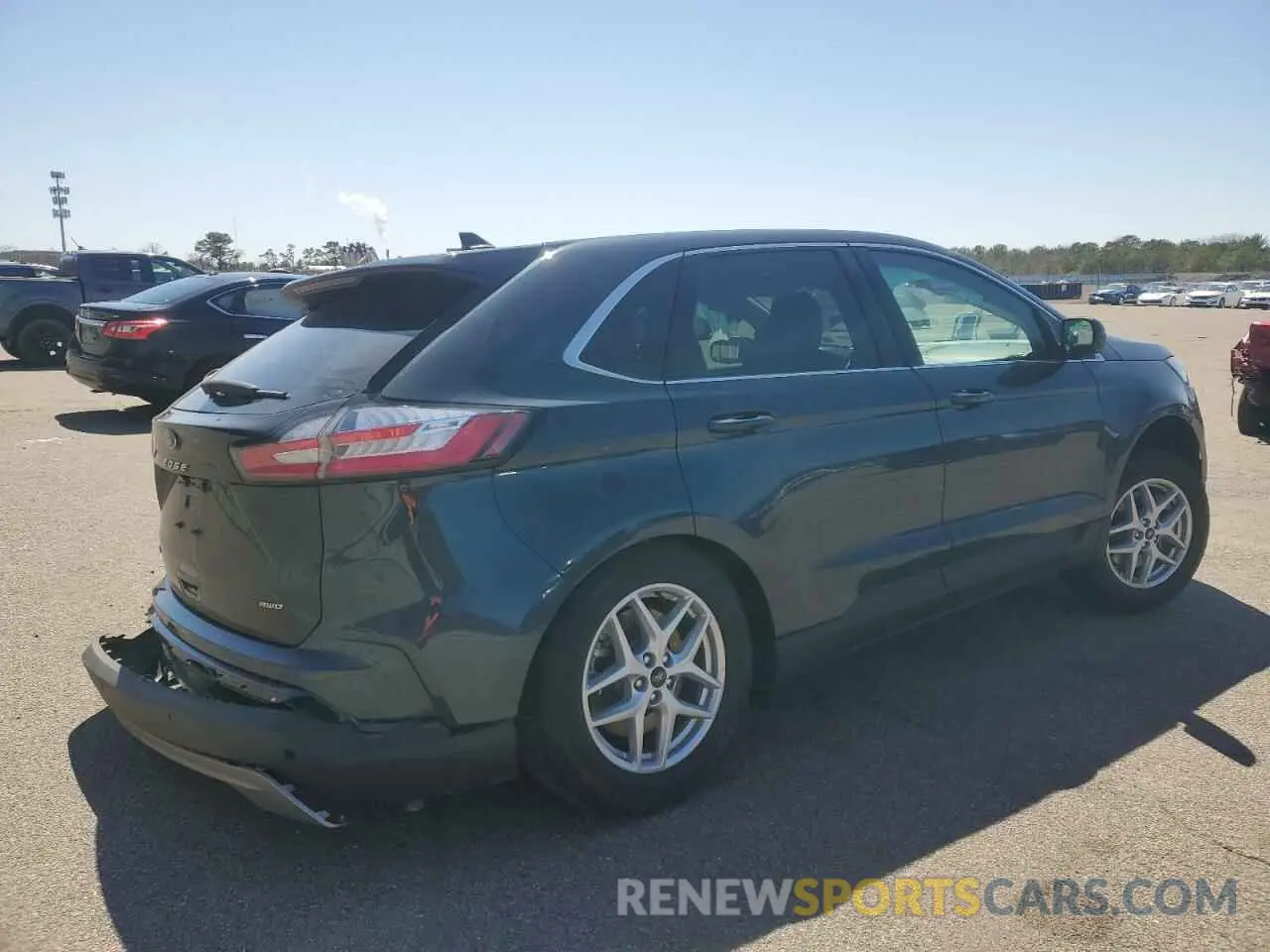 3 Photograph of a damaged car 2FMPK4J98RBA42503 FORD EDGE 2024