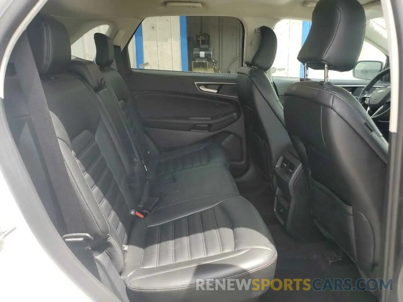 11 Photograph of a damaged car 2FMPK4J98RBA76294 FORD EDGE 2024