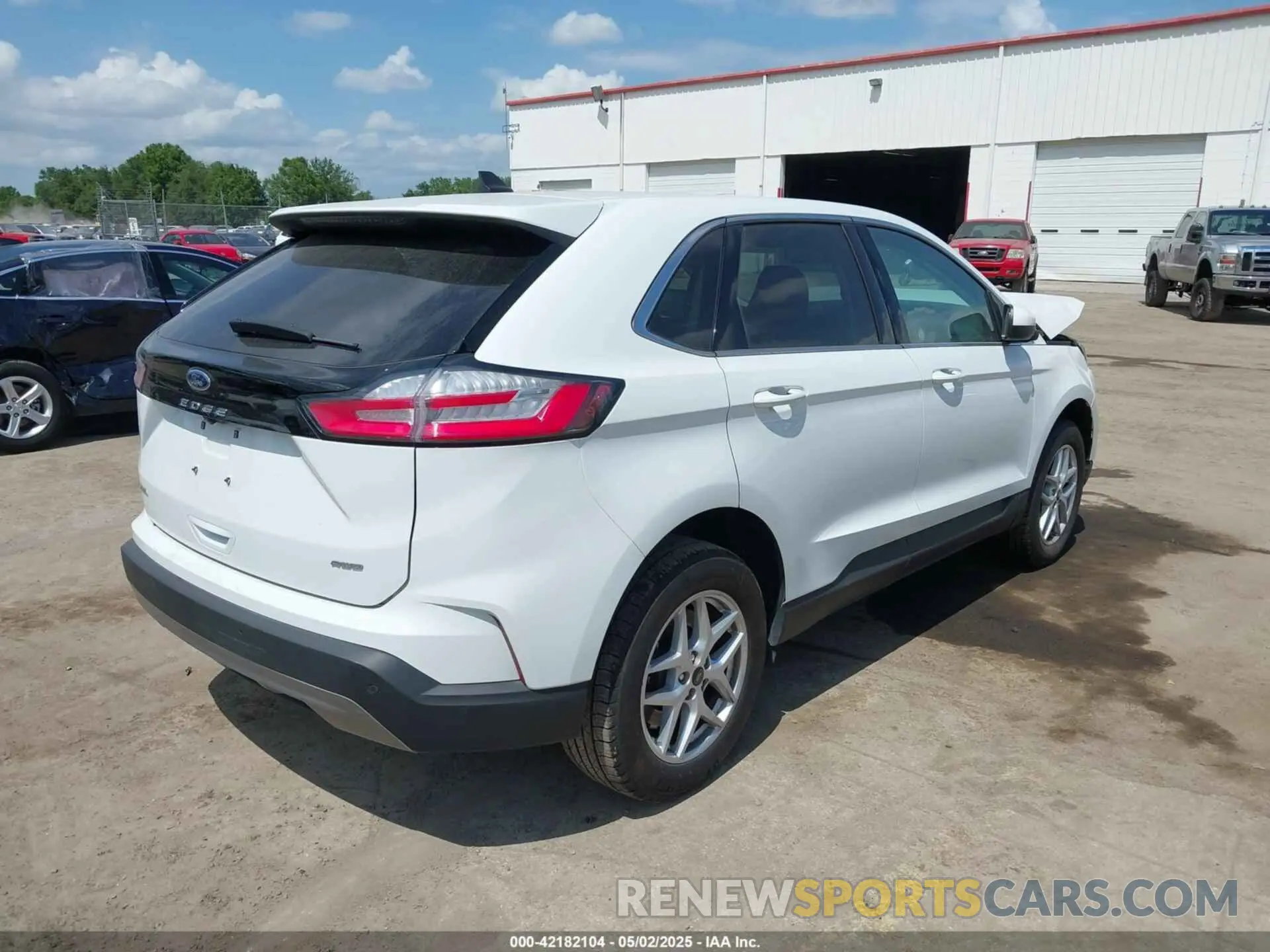 4 Photograph of a damaged car 2FMPK4J98RBA94035 FORD EDGE 2024